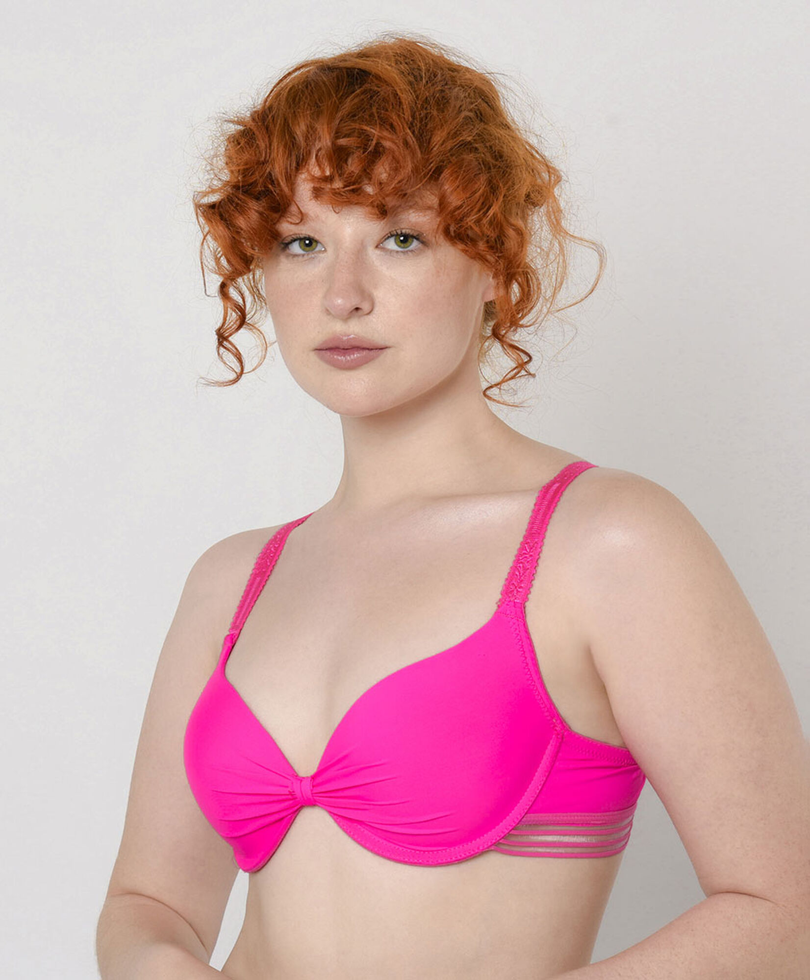 Sostén mujer nudo push up Sostén mujer nudo push up