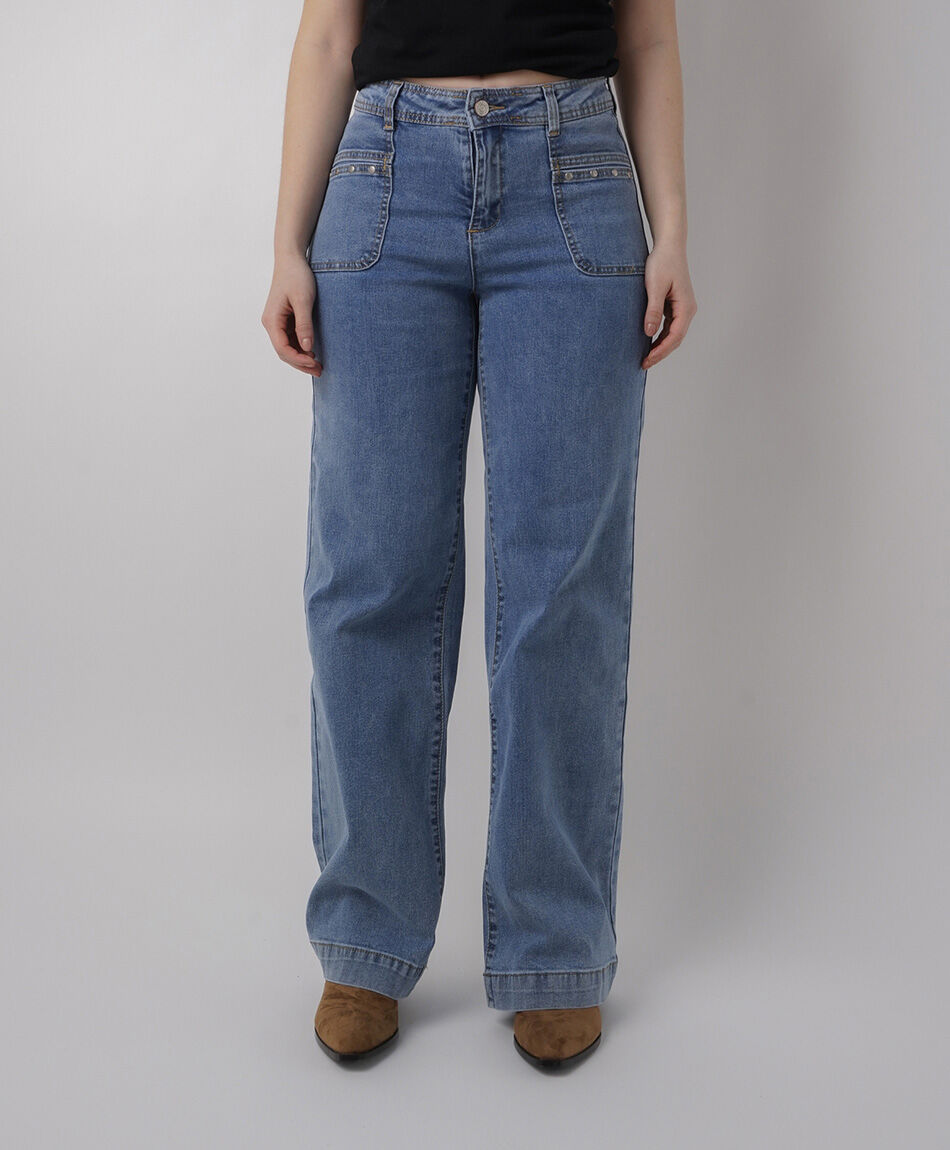 Jeans mujer wide leg bolsillo parche