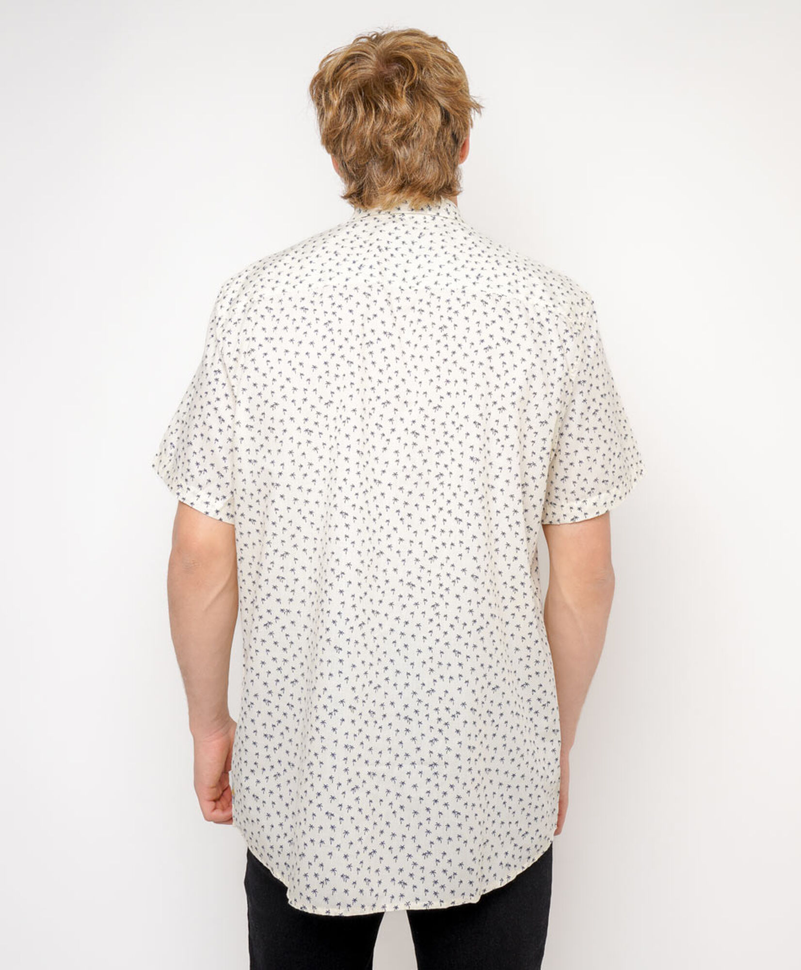 Camisa hombre estilo urbano Camisa hombre estilo urbano