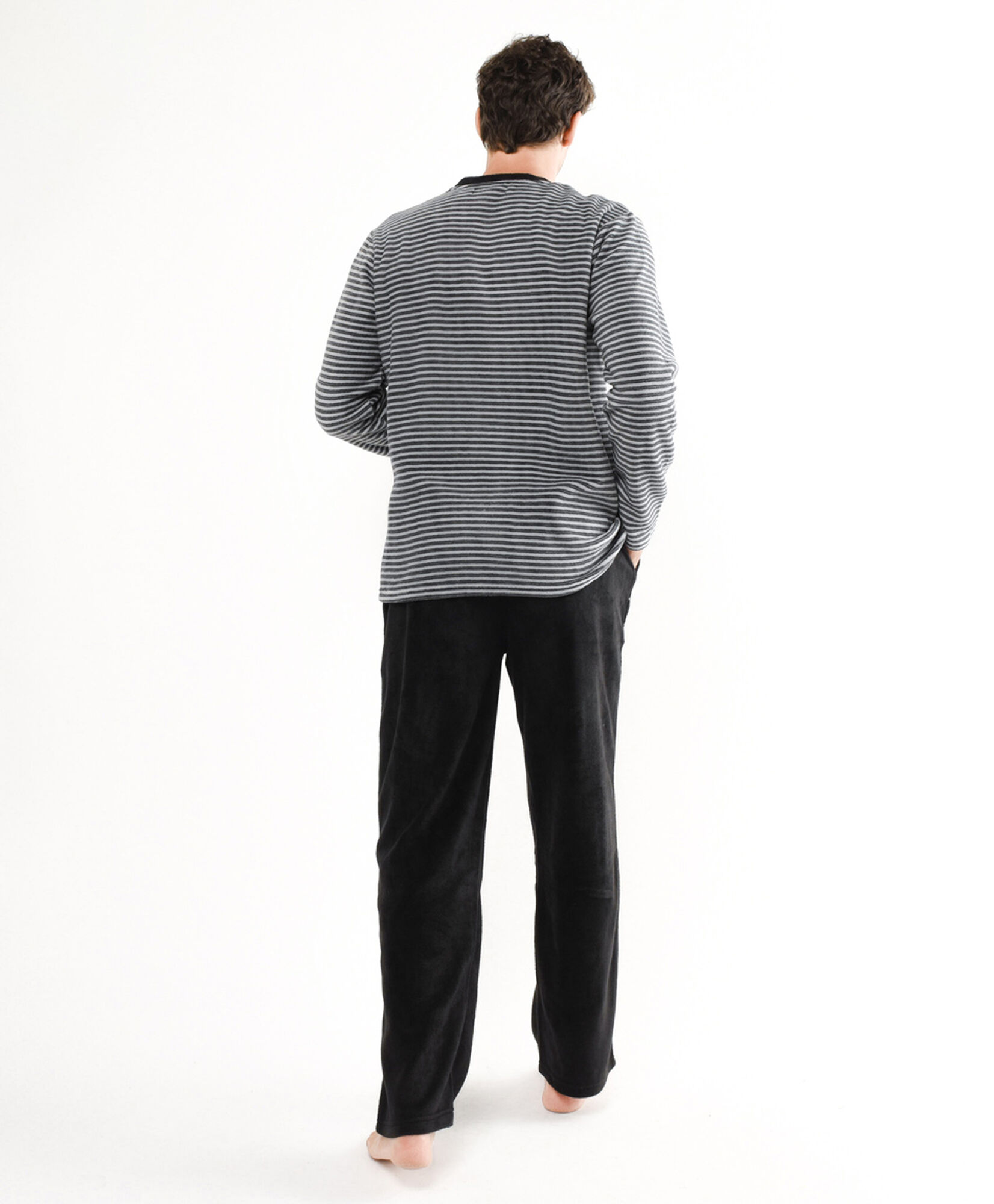 Pijama hombre polar líneas gris Pijama hombre polar líneas gris