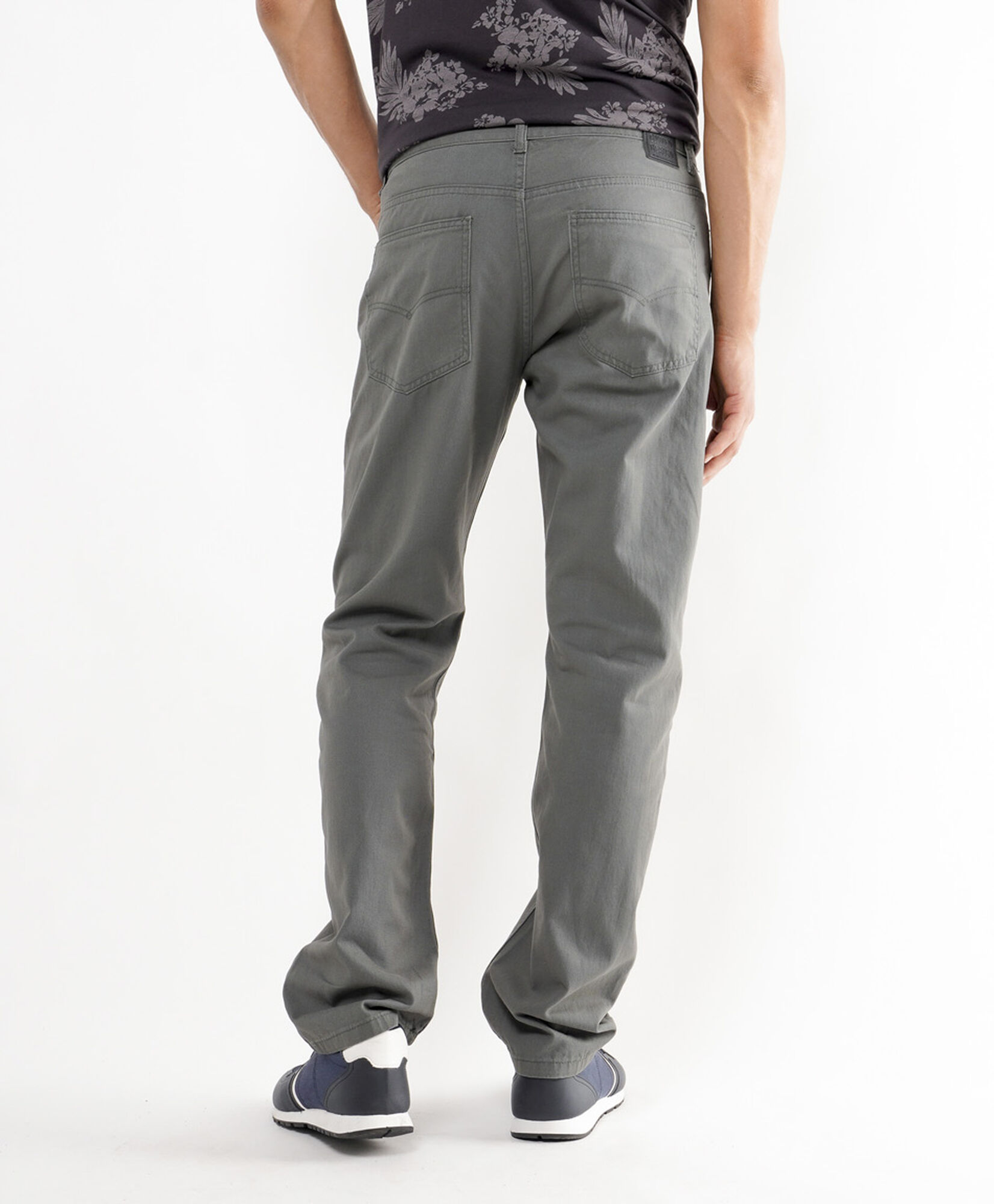 Pantalón hombre básico liso Pantalón hombre básico liso