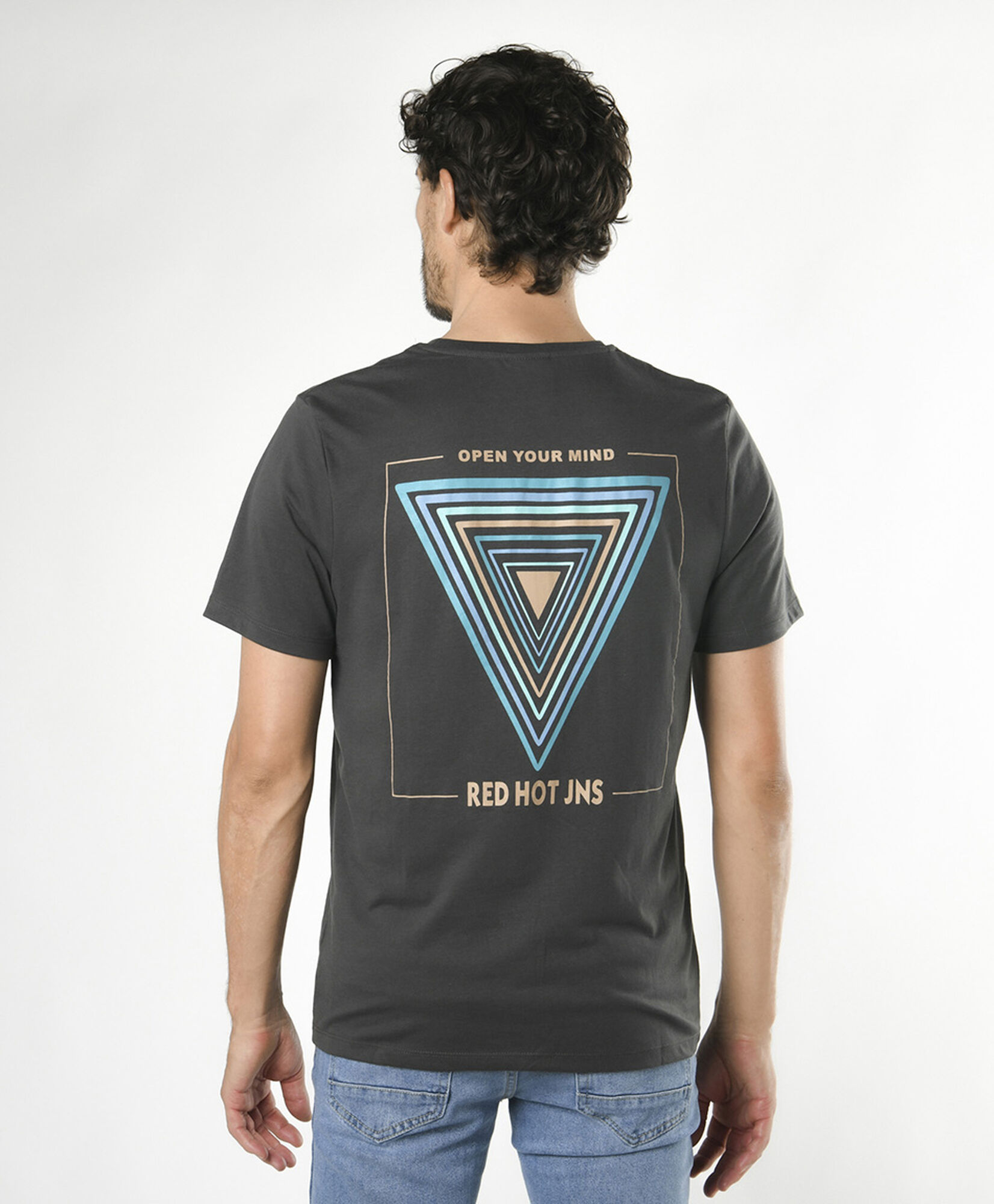 Polera hombre estampado open mind Polera hombre estampado open mind