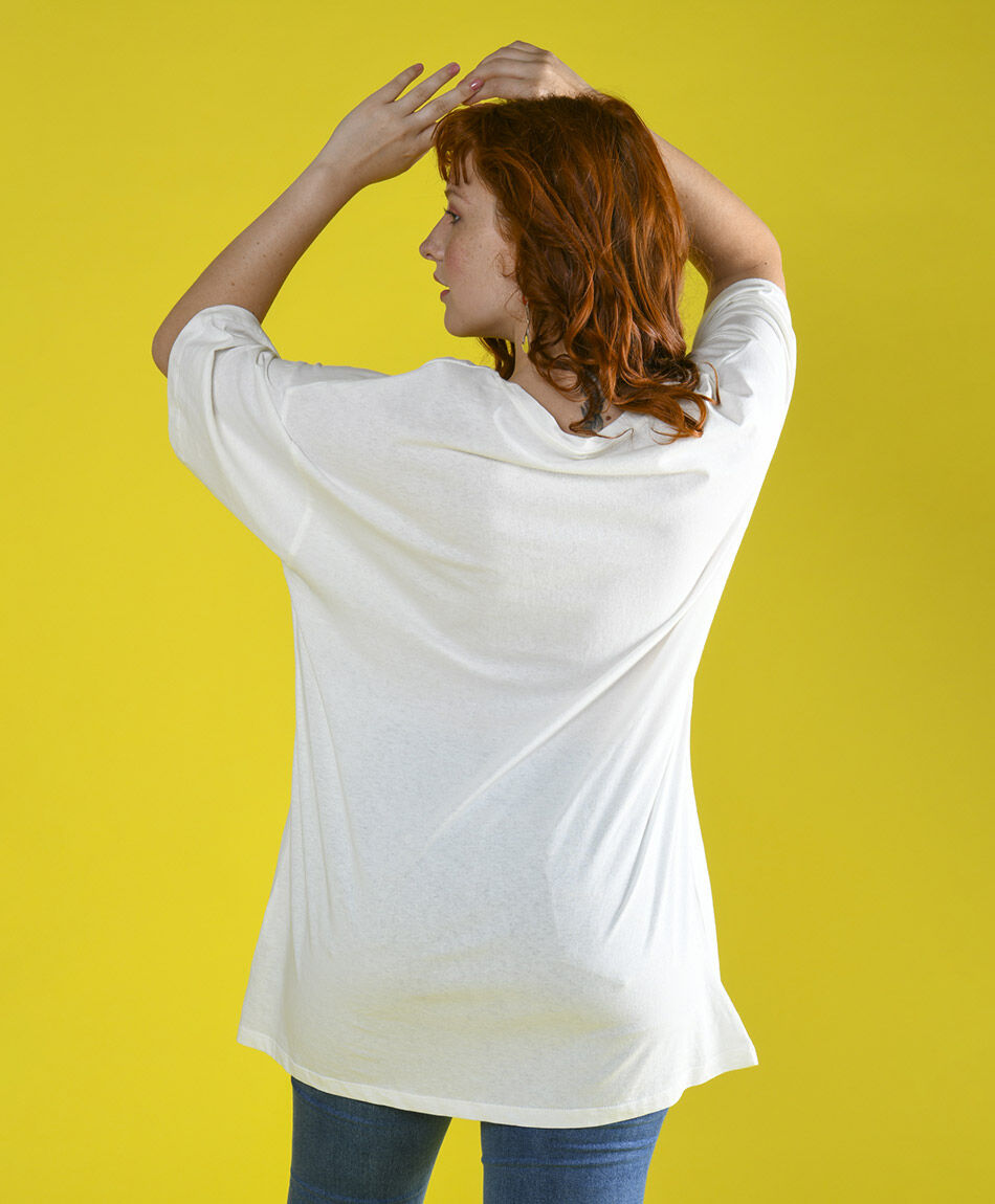 Polera over estampada