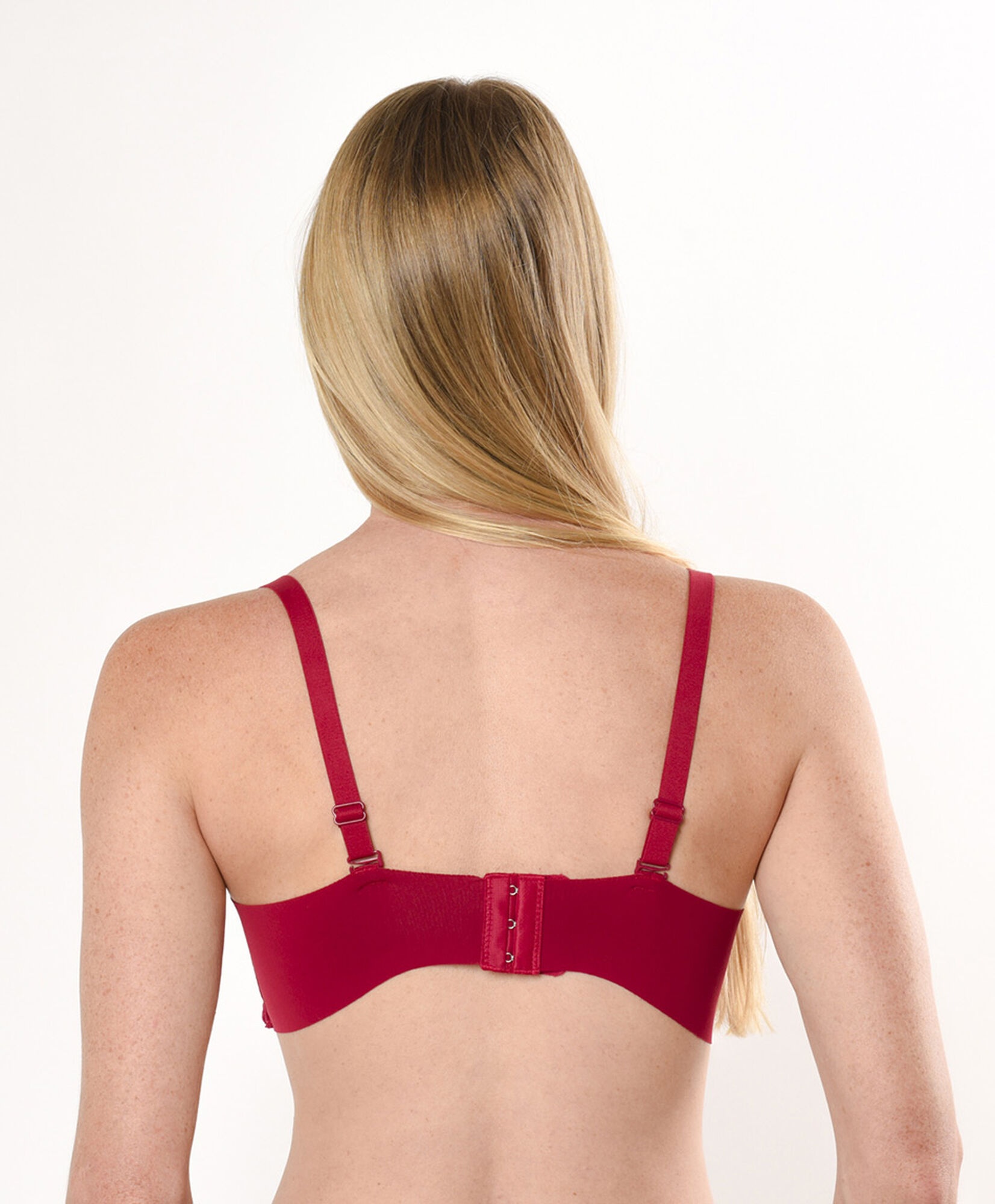 Sostén mujer diseño encajes push up Sostén mujer diseño encajes push up