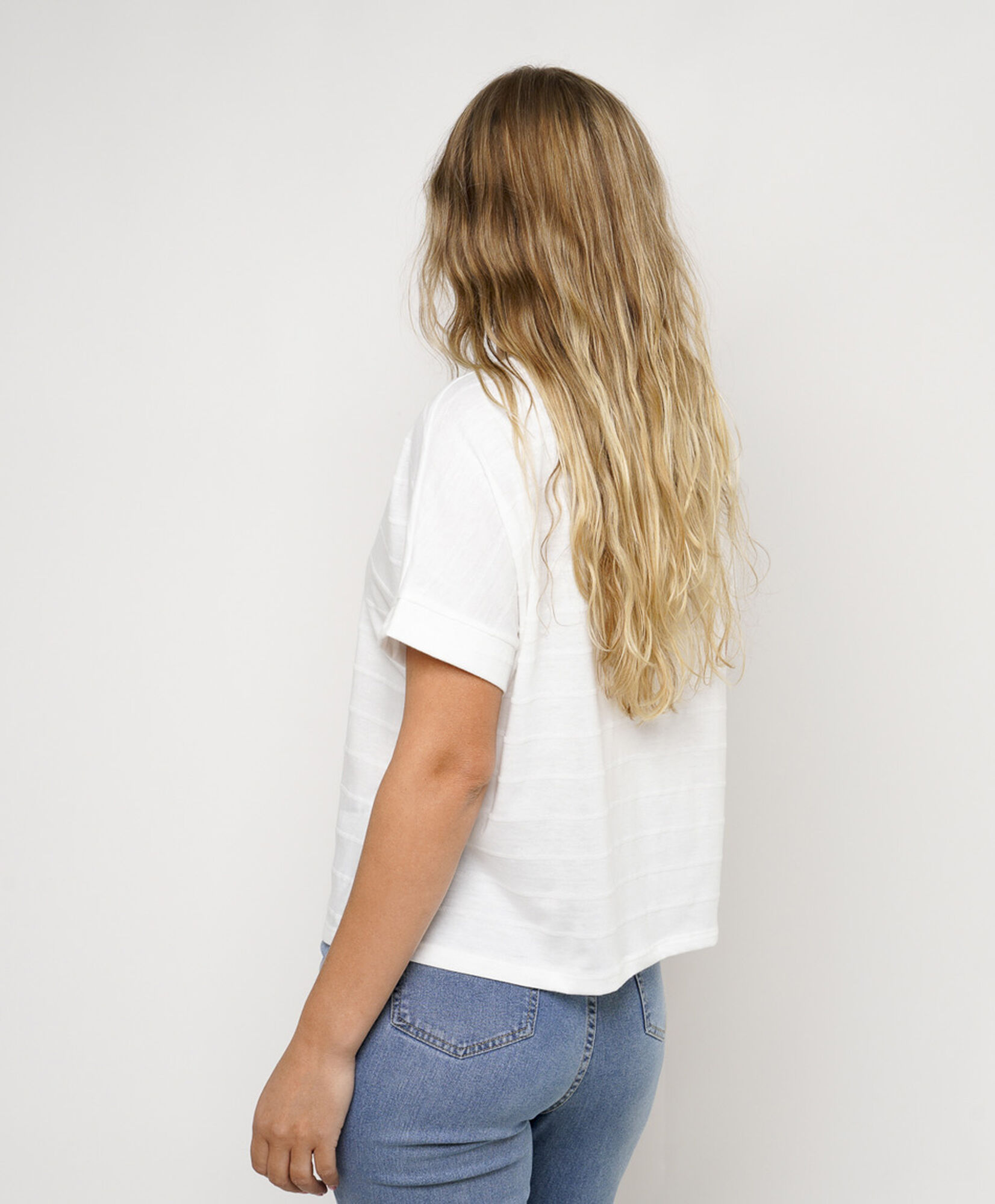 Polera mujer texturada líneas Polera mujer texturada líneas