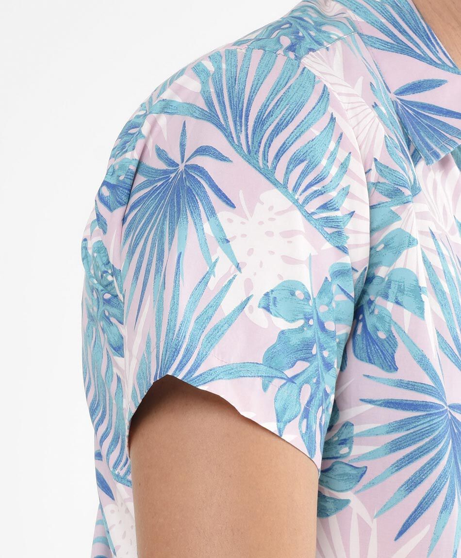 Camisa estampada tropical