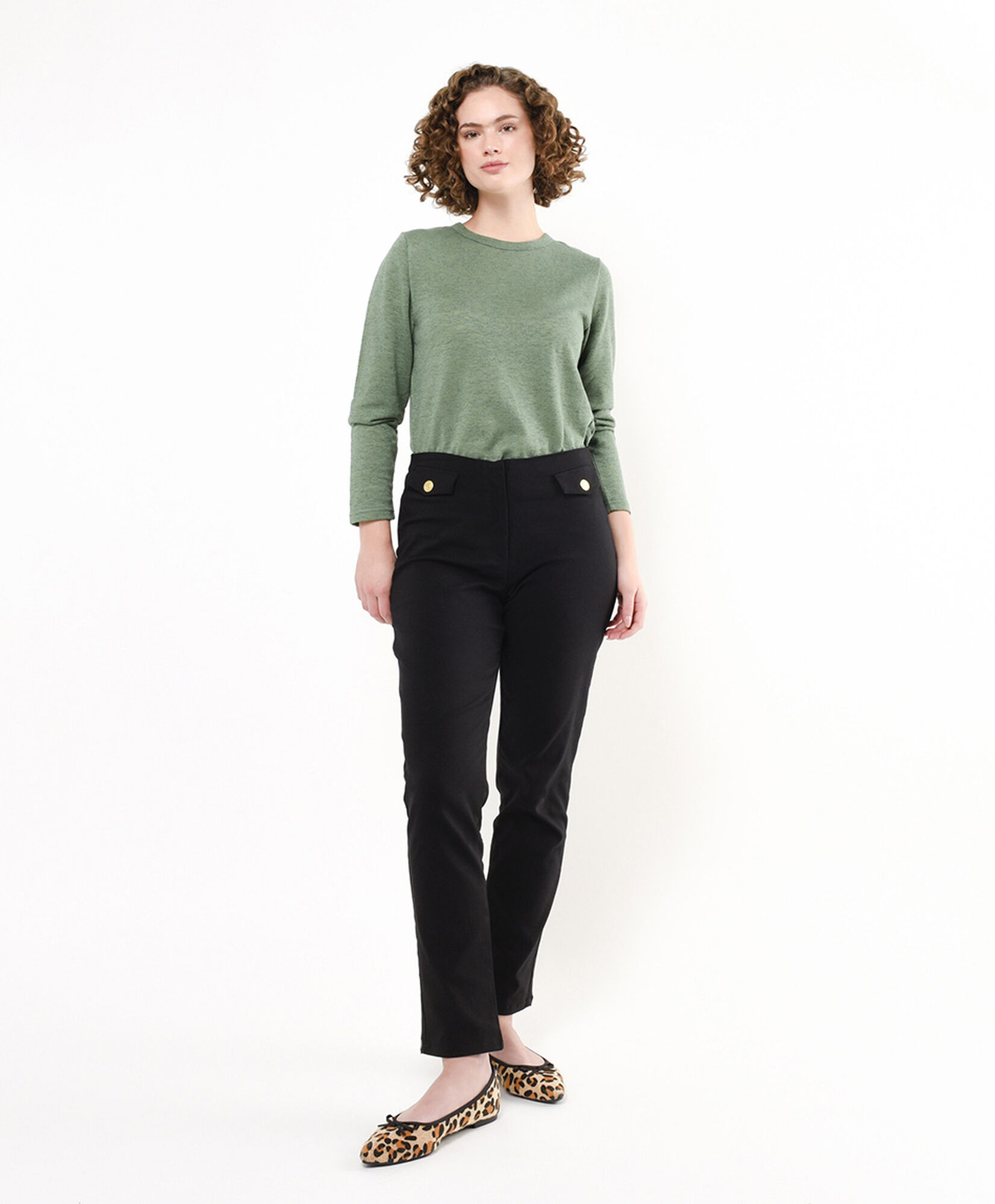 Pantalón mujer botones decorativos Pantalón mujer botones decorativos