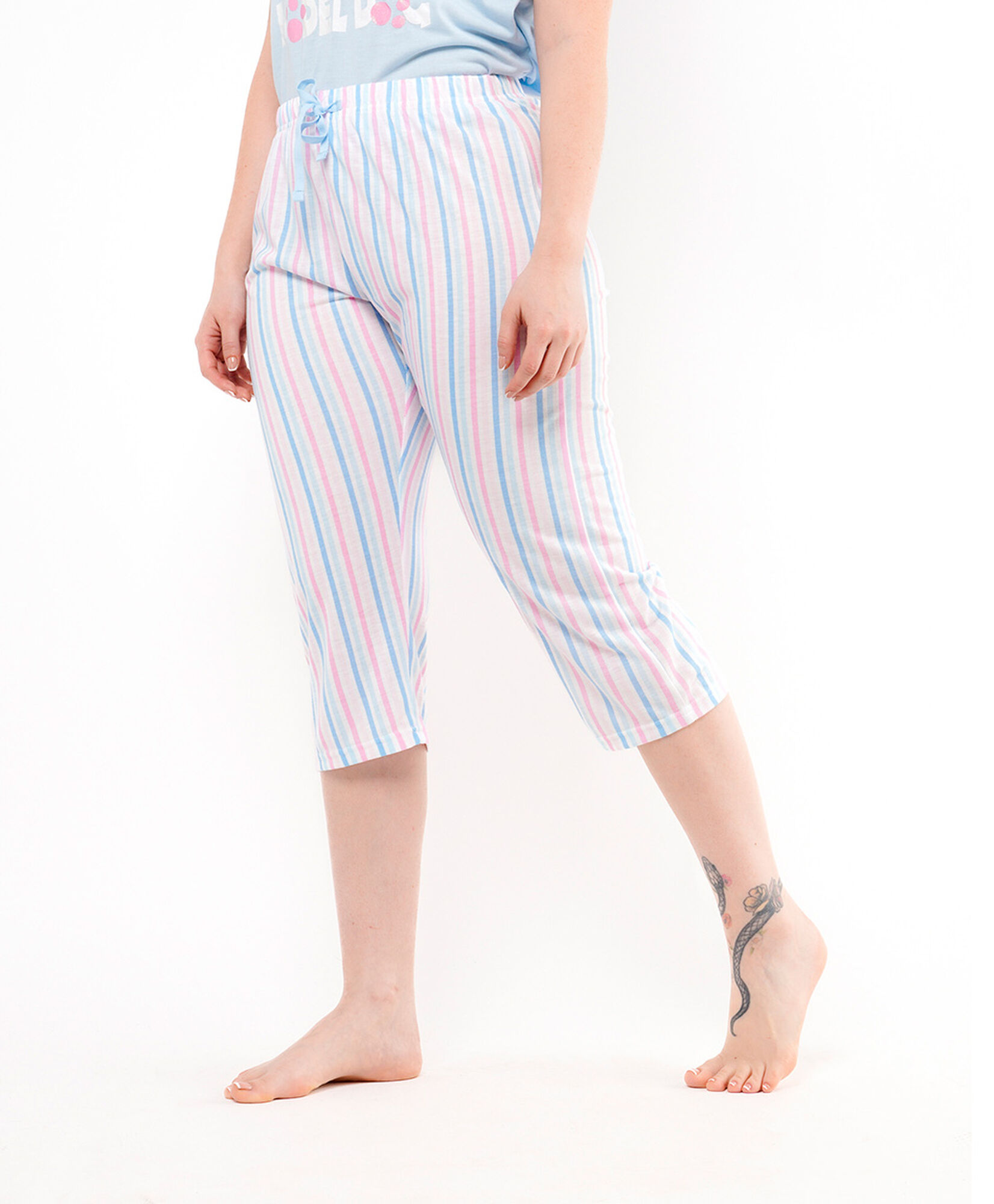 Pijama mujer capri perro líneas Pijama mujer capri perro líneas