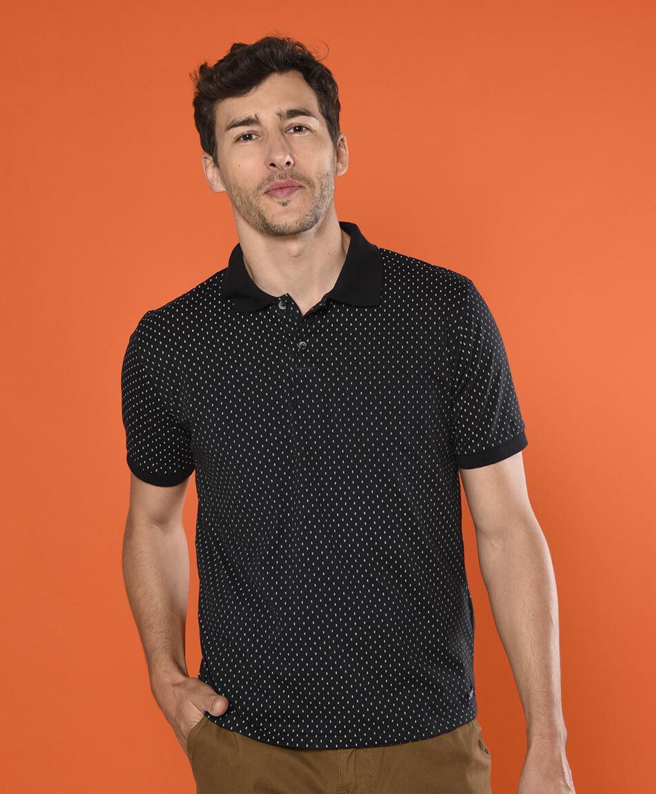Polera manga corta cuello piqu&eacute;