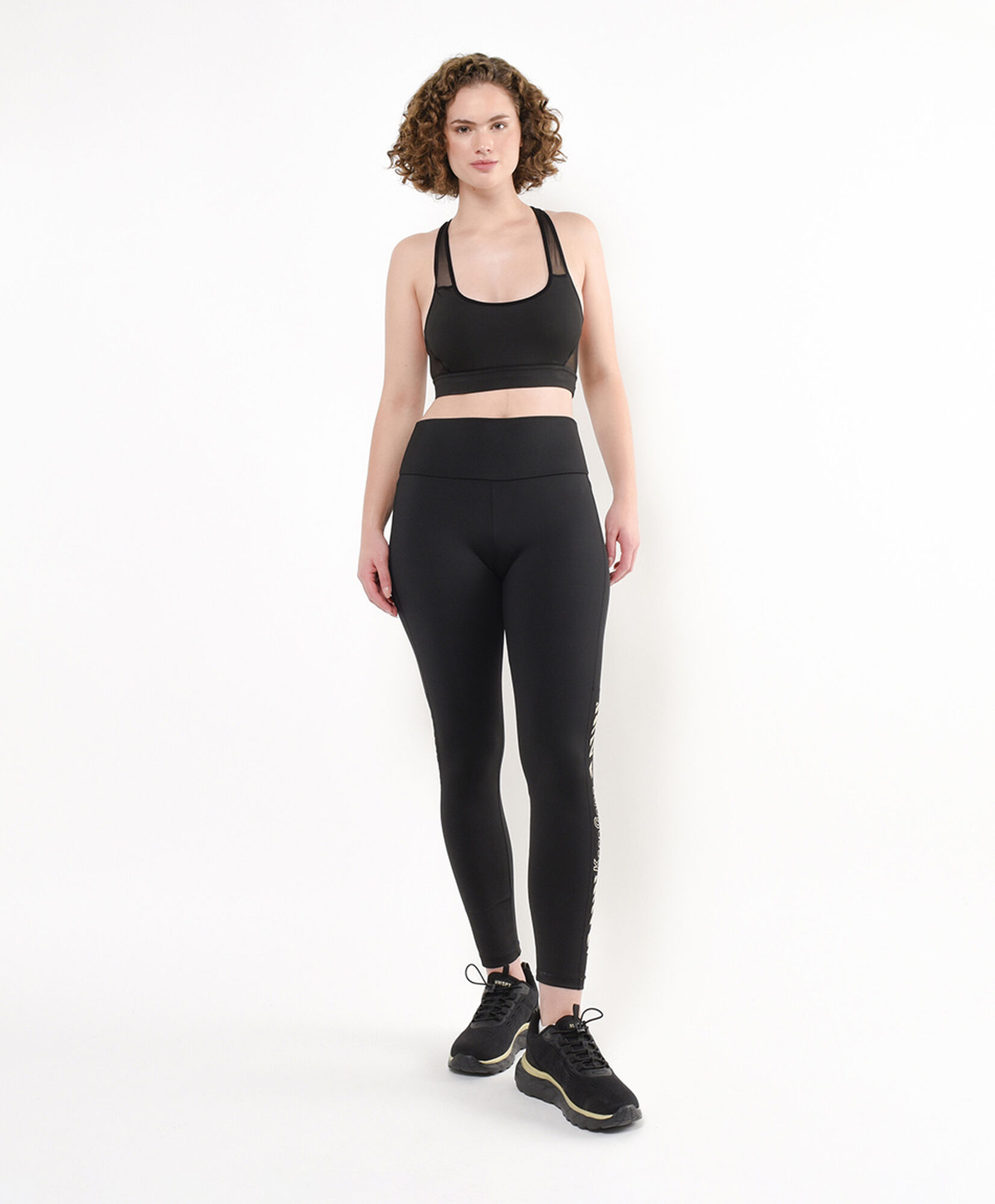 Calza deportiva mujer texto lateral Calza deportiva mujer texto lateral