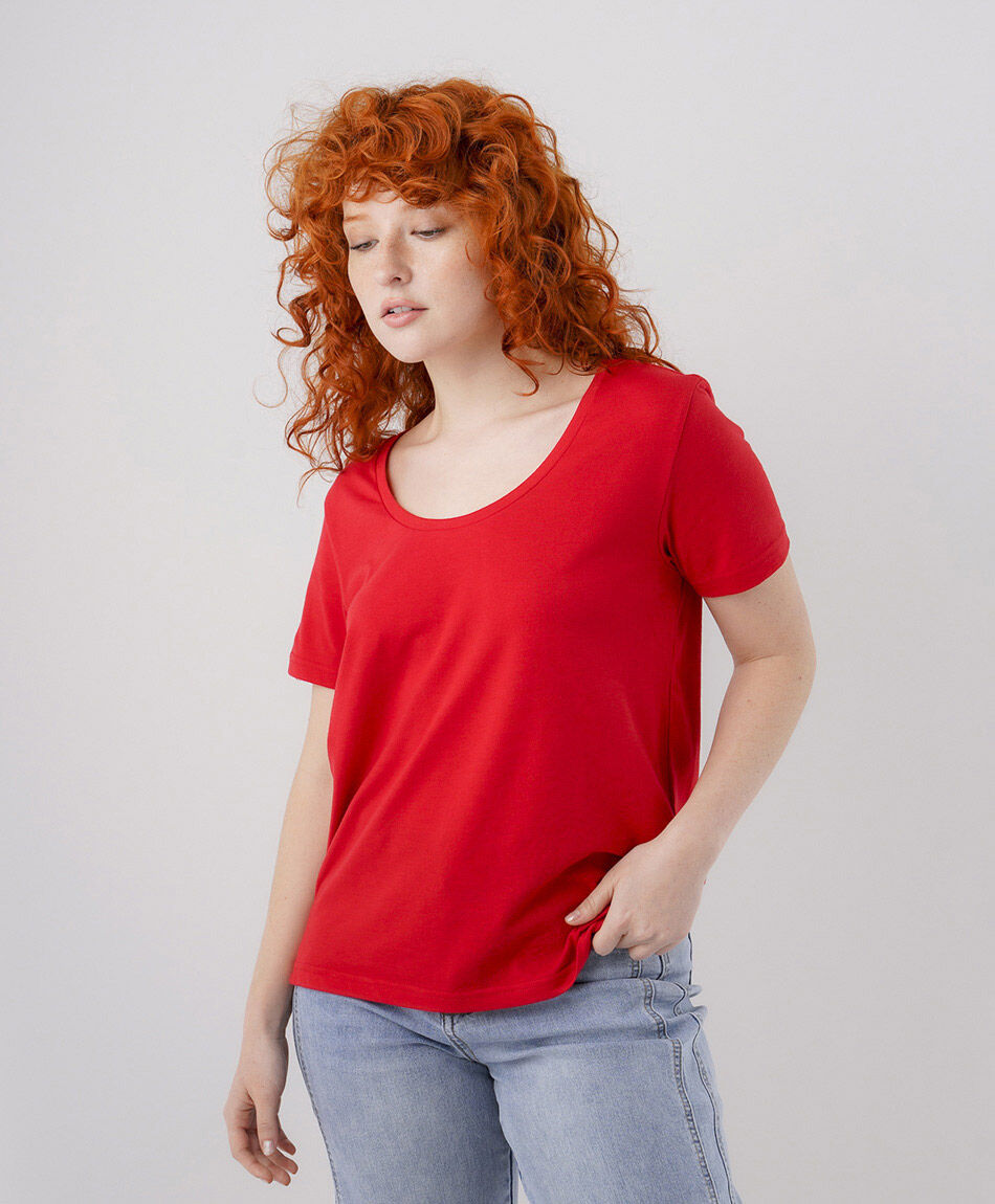 Polera mujer b&aacute;sica roja