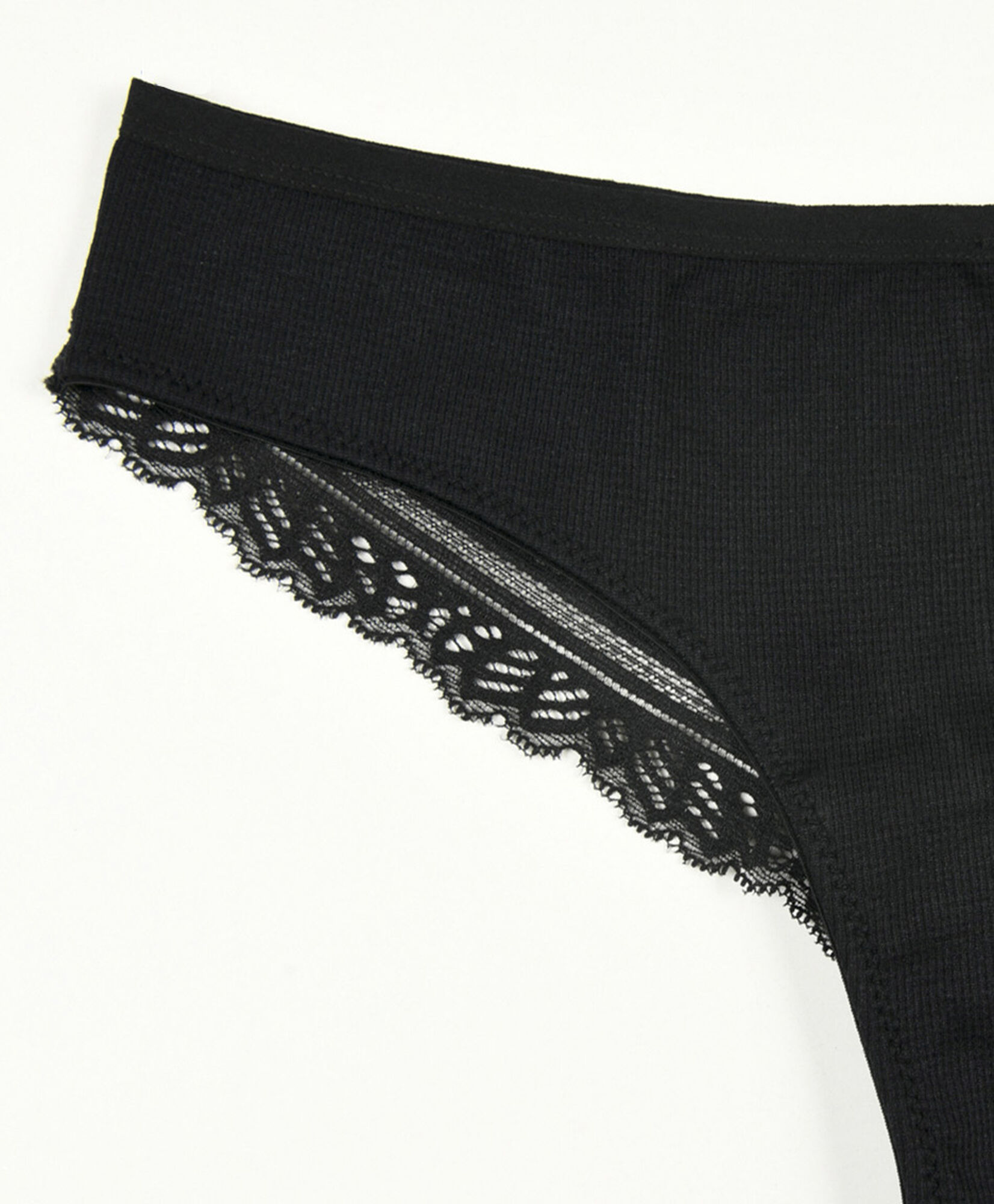 Tanga mujer encaje posterior Tanga mujer encaje posterior