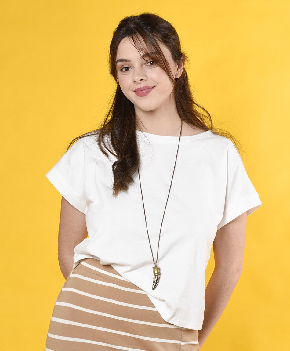 Polera manga corta cuello redondo