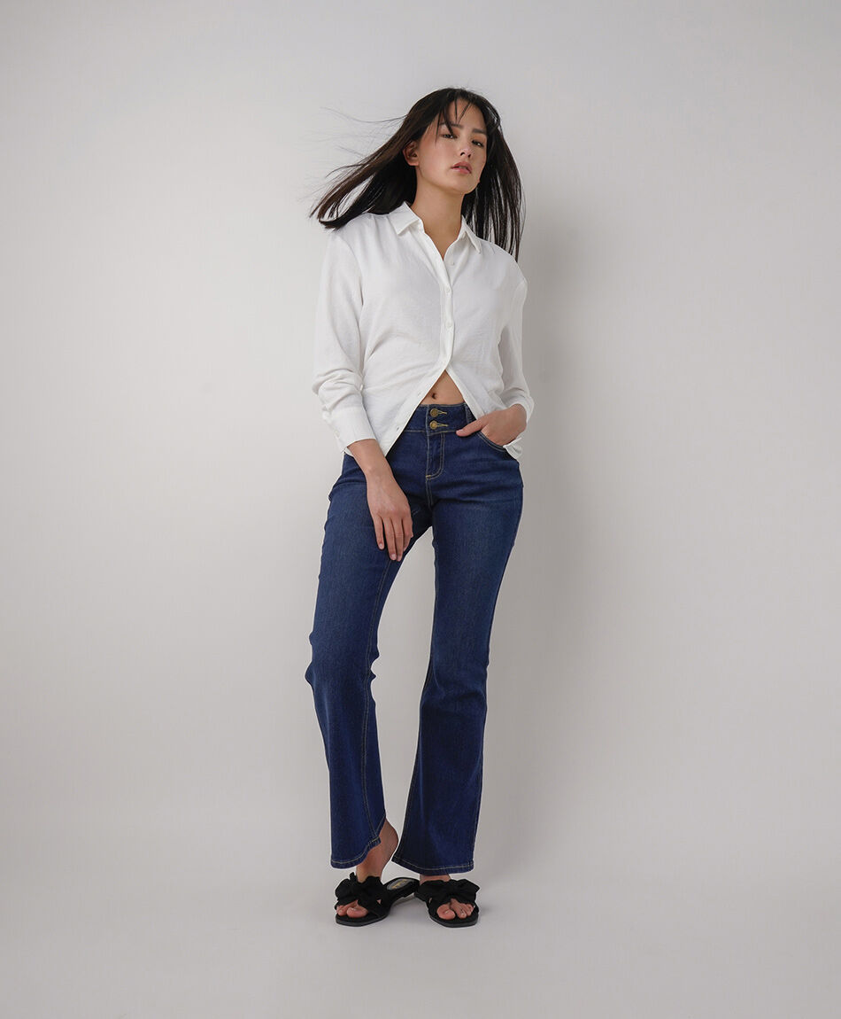 Jeans mujer flare bolsillo bordado