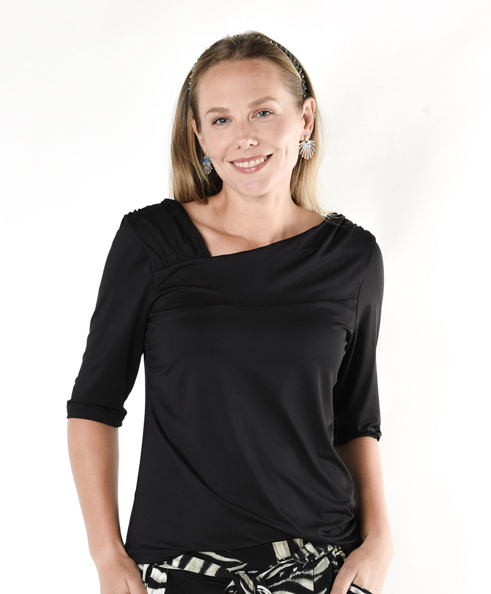 Polera mujer asimetrica Polera mujer asimetrica