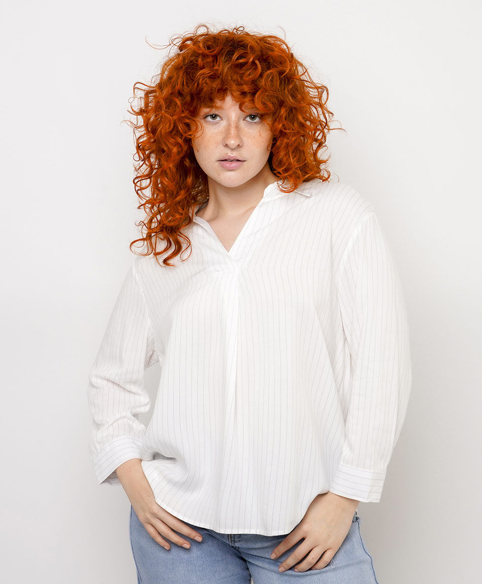 Blusa mujer l&iacute;neas cuello v