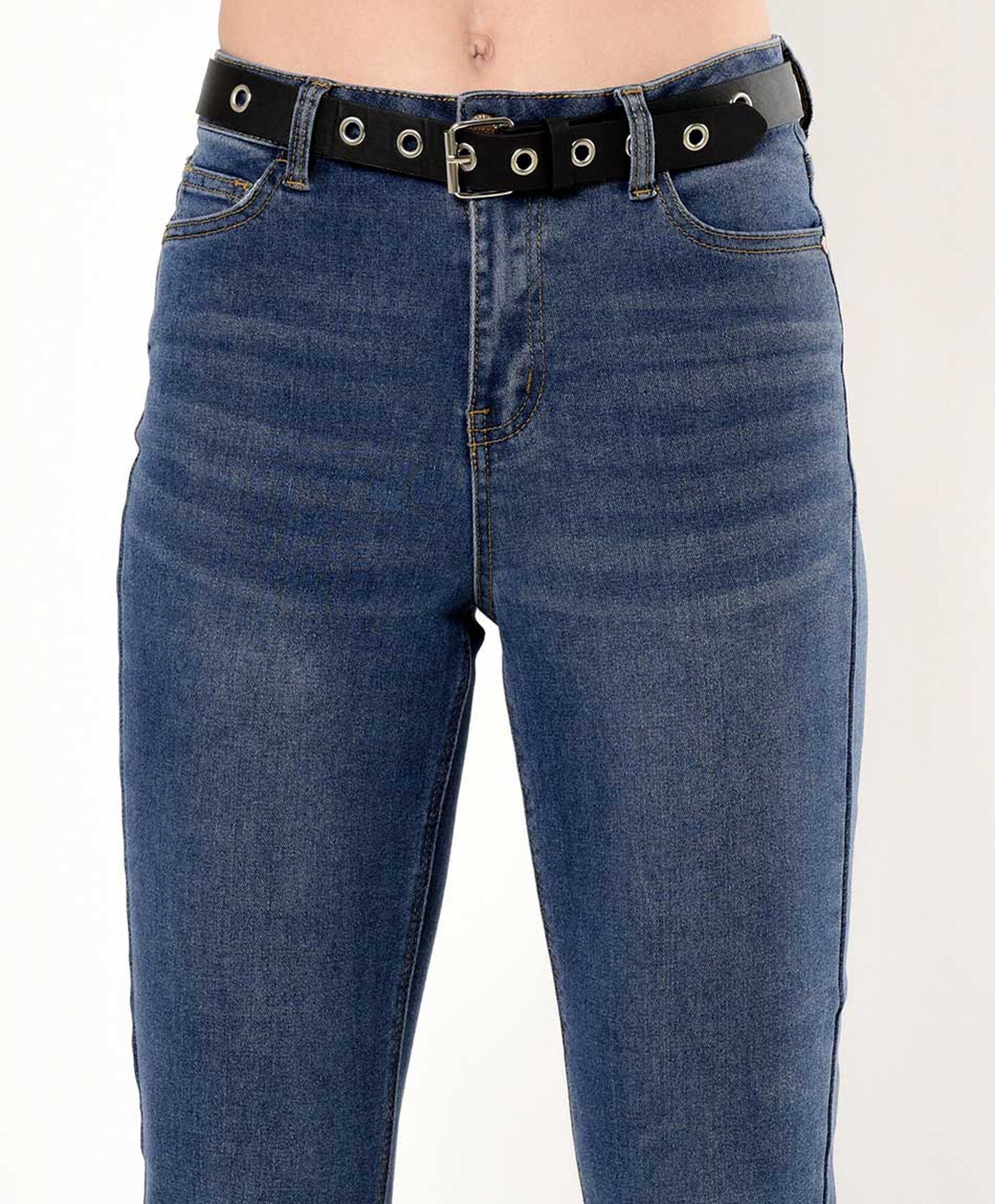 Jeans mujer cinturón flare Jeans mujer cinturón flare