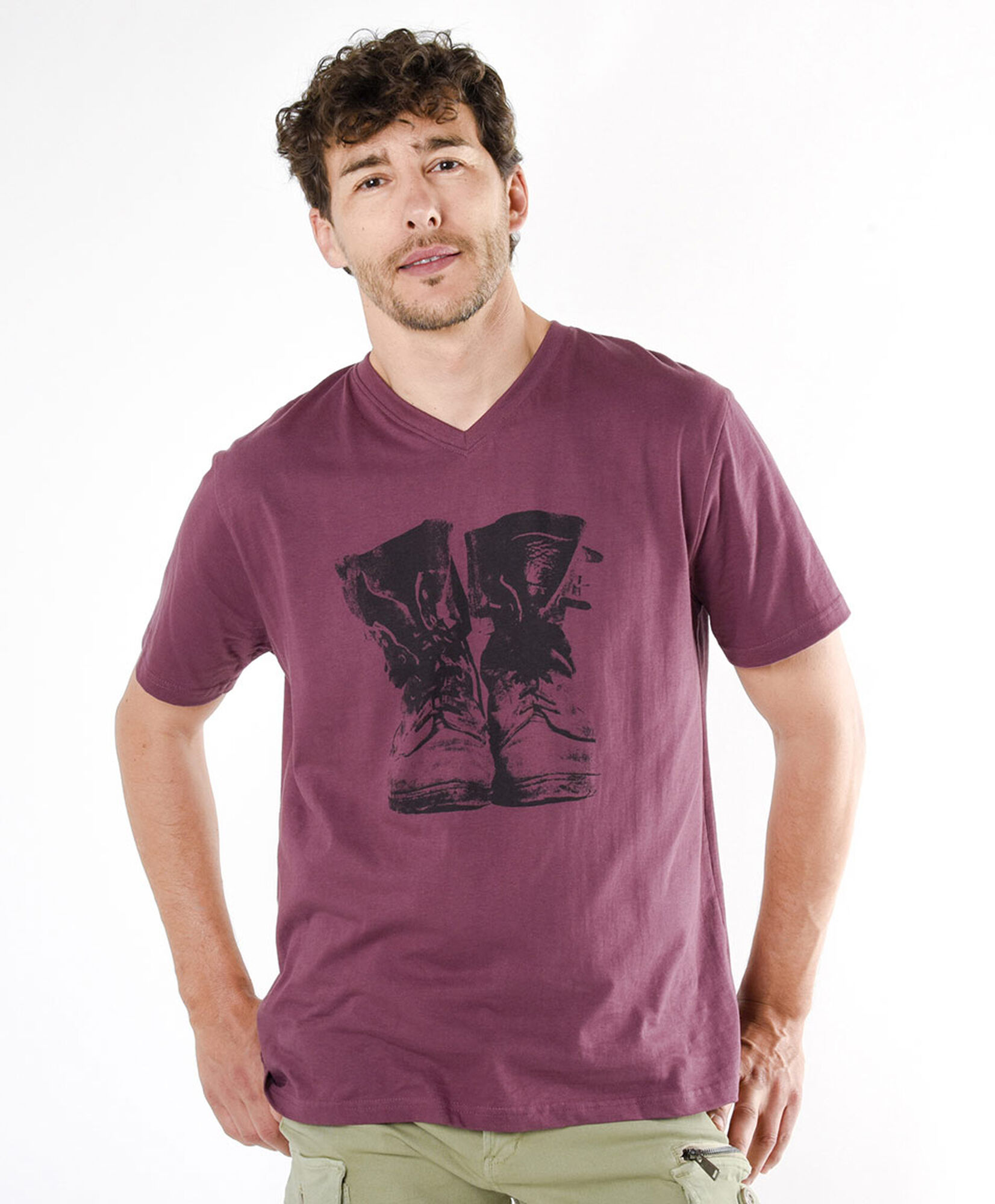 Polera hombre estampado zapatos Polera hombre estampado zapatos