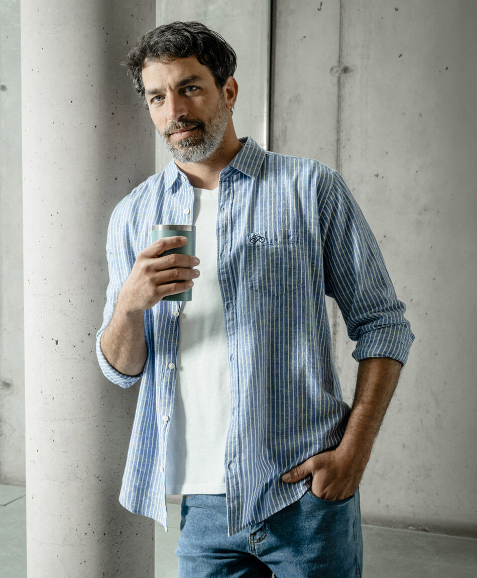 Camisa hombre l&iacute;neas azul