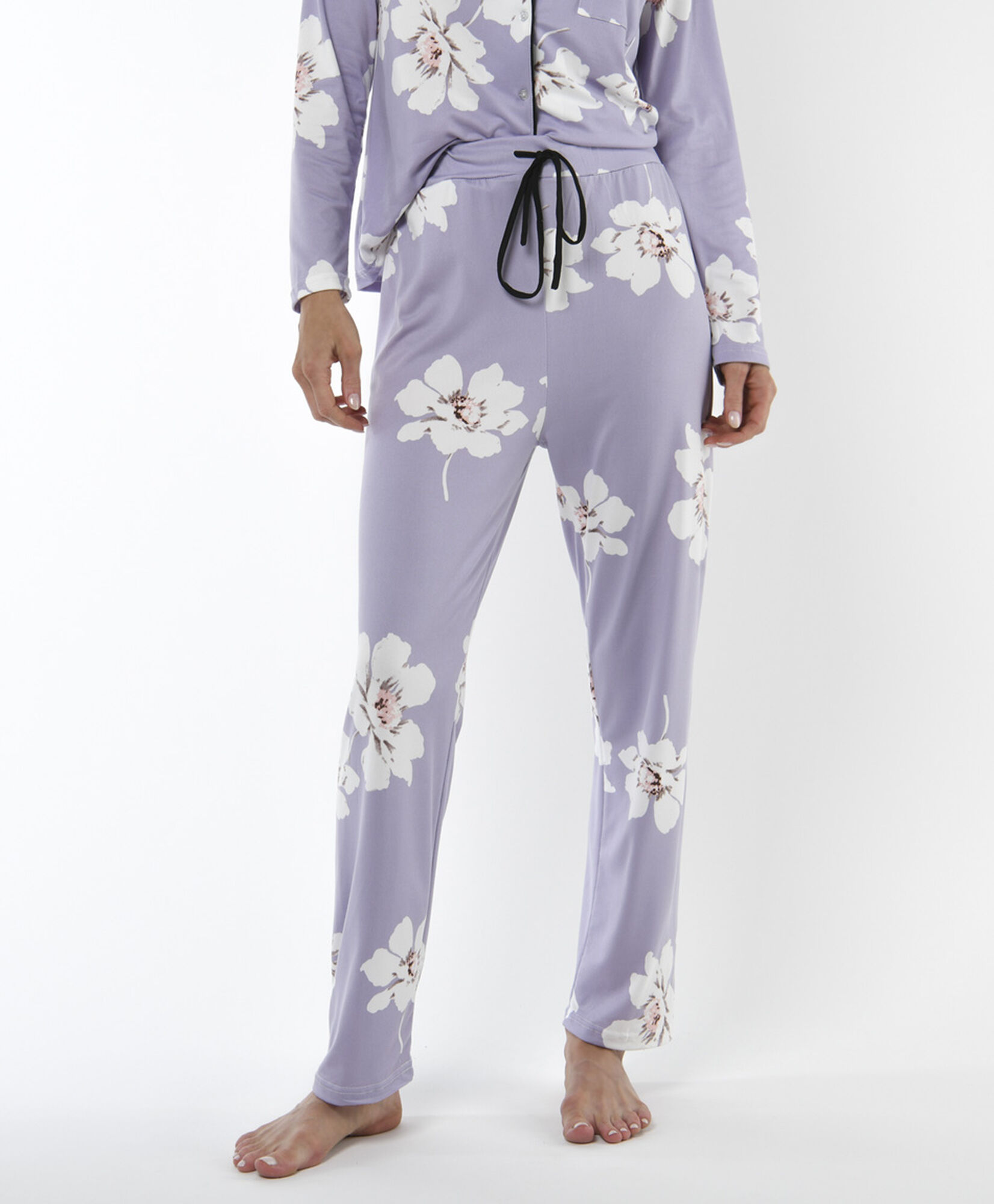 Pijama mujer clásico floreado Pijama mujer clásico floreado