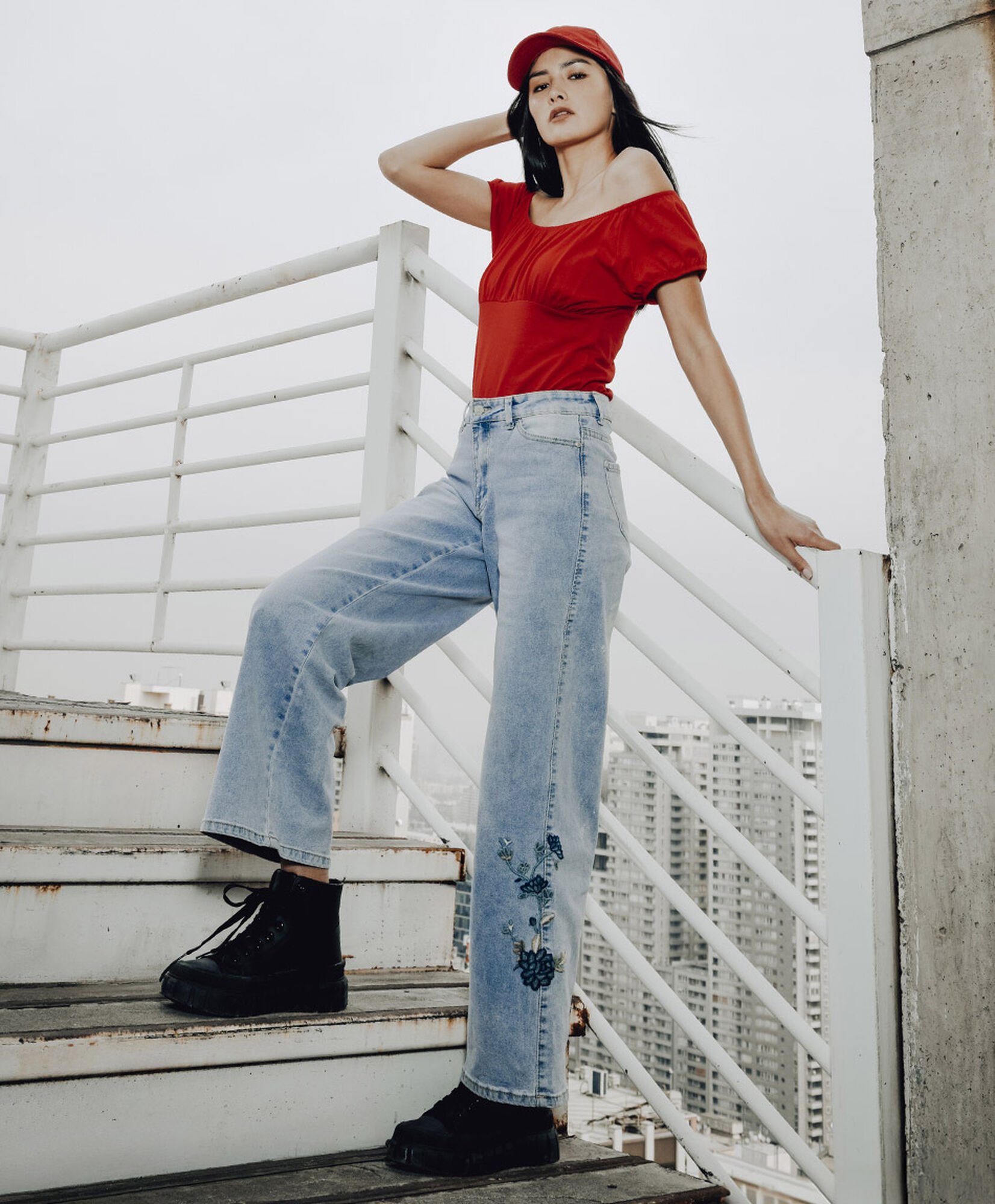 Jeans mujer bordado floral Jeans mujer bordado floral