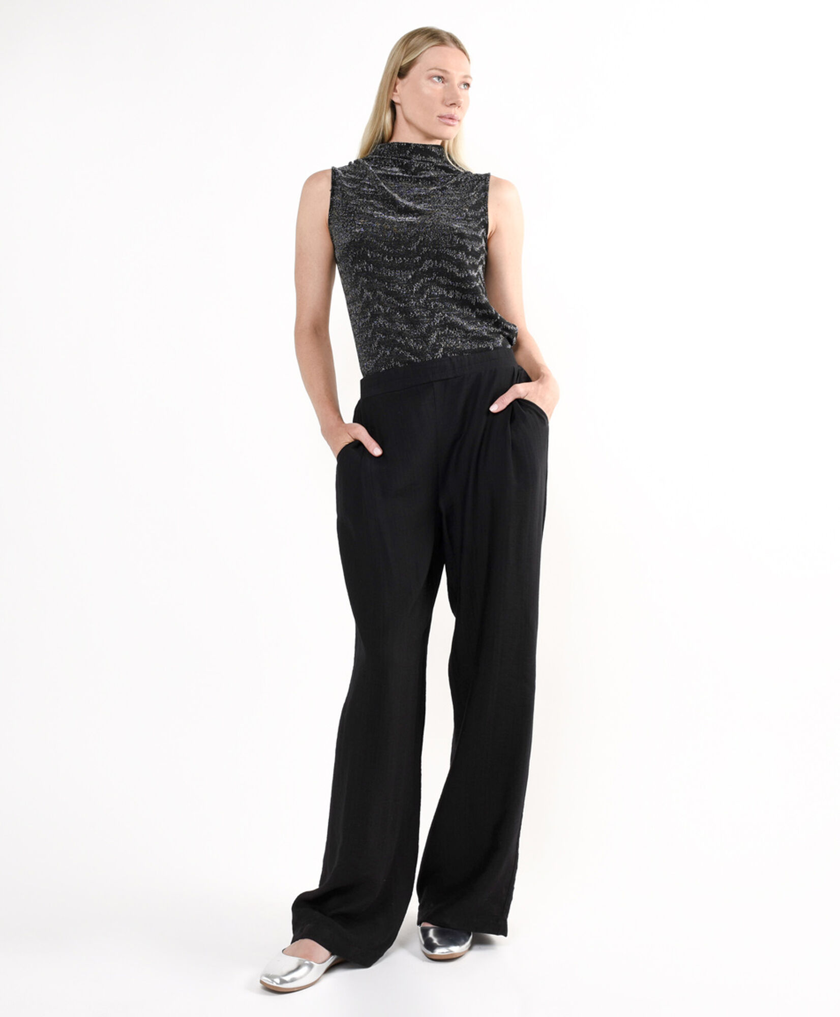 Pantalón mujer basico diseño liso Pantalón mujer basico diseño liso