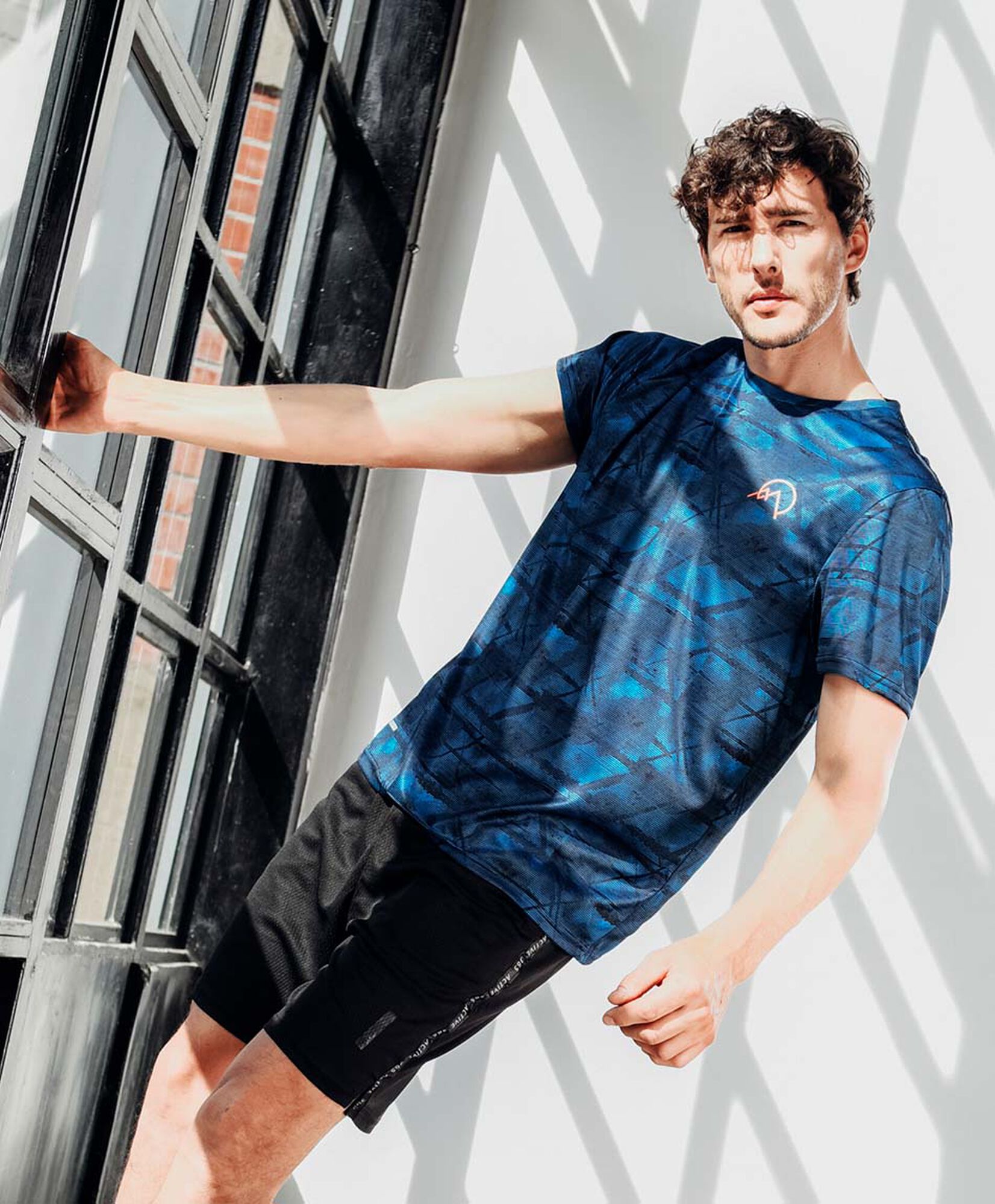 Polera deportiva hombre azul Polera deportiva hombre azul