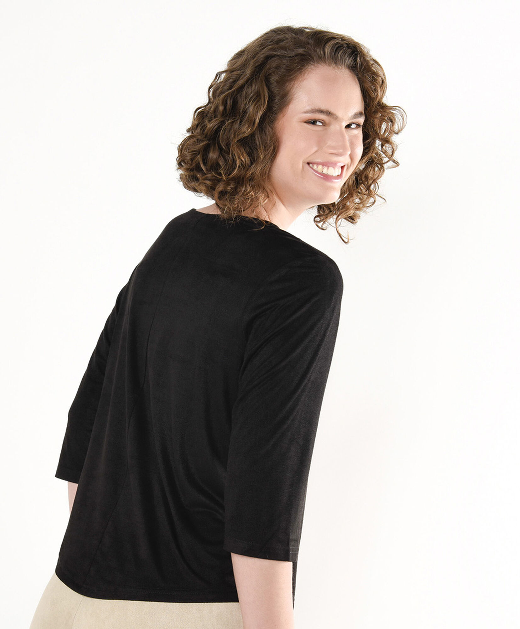 Polera mujer lisa gamuza negra Polera mujer lisa gamuza negra