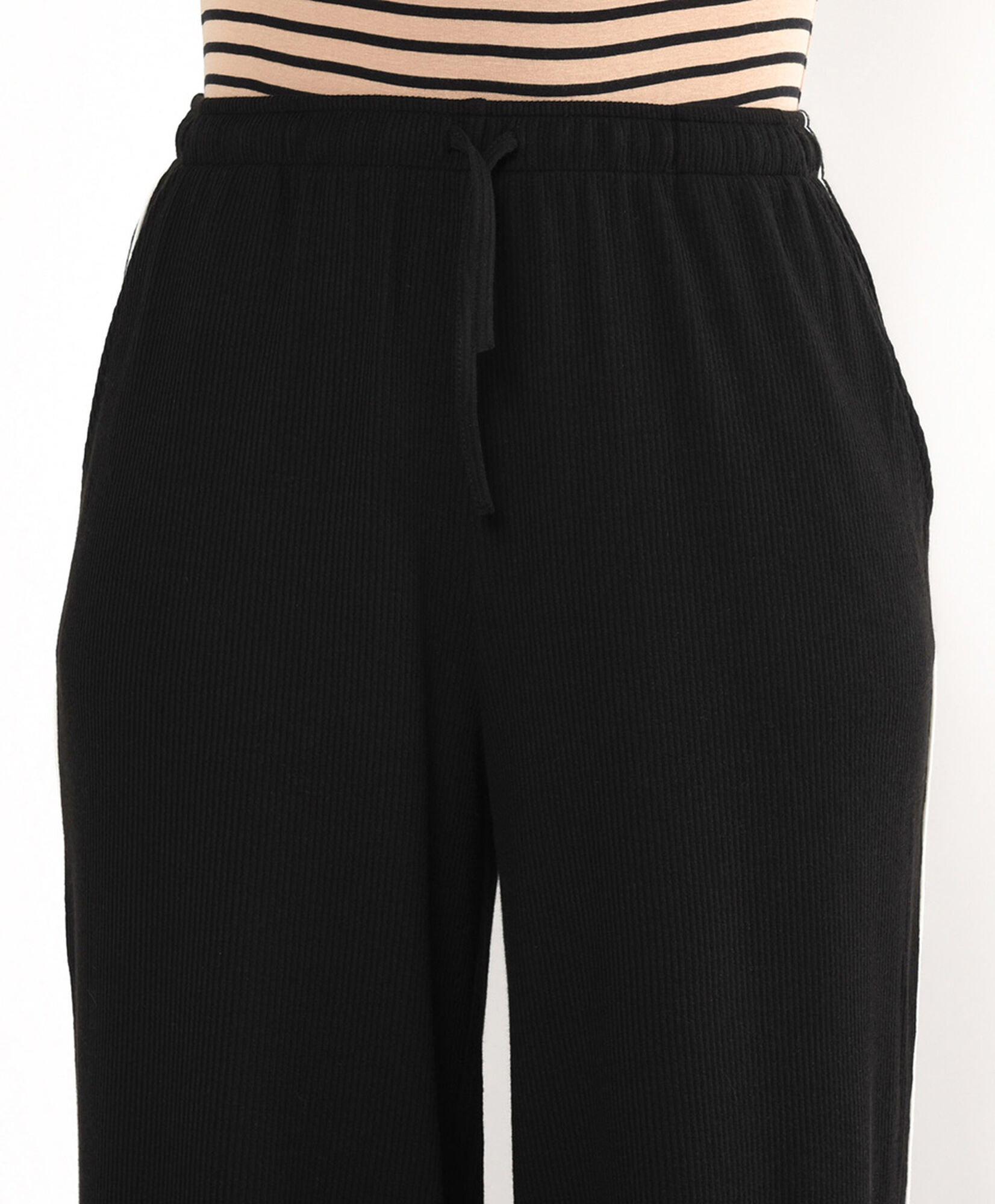 Pantalón mujer línea lateral wide Pantalón mujer línea lateral wide