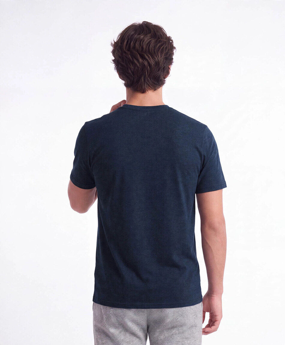 Polera deportiva hombre lisa
