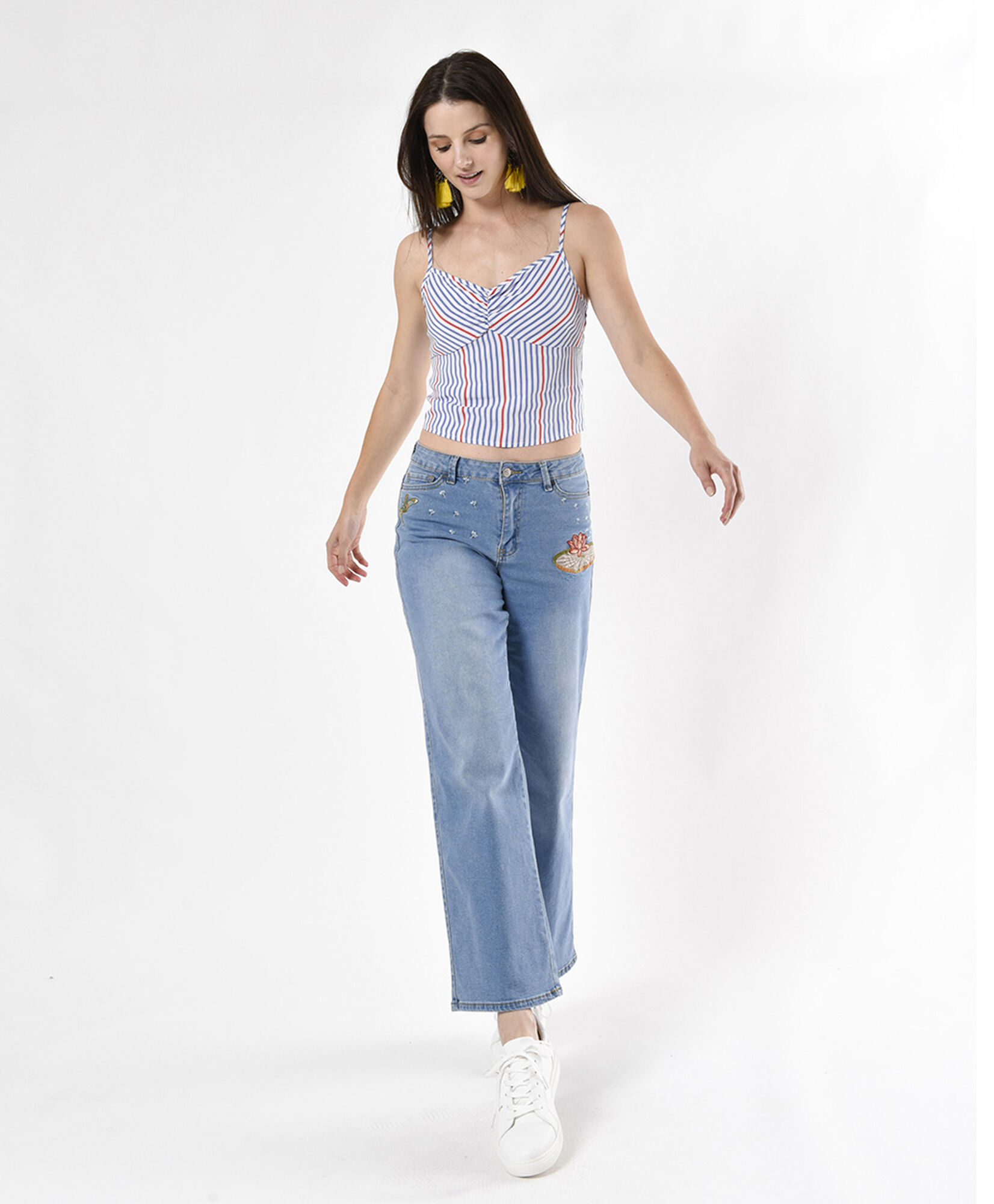 Jeans mujer bordado wide Jeans mujer bordado wide