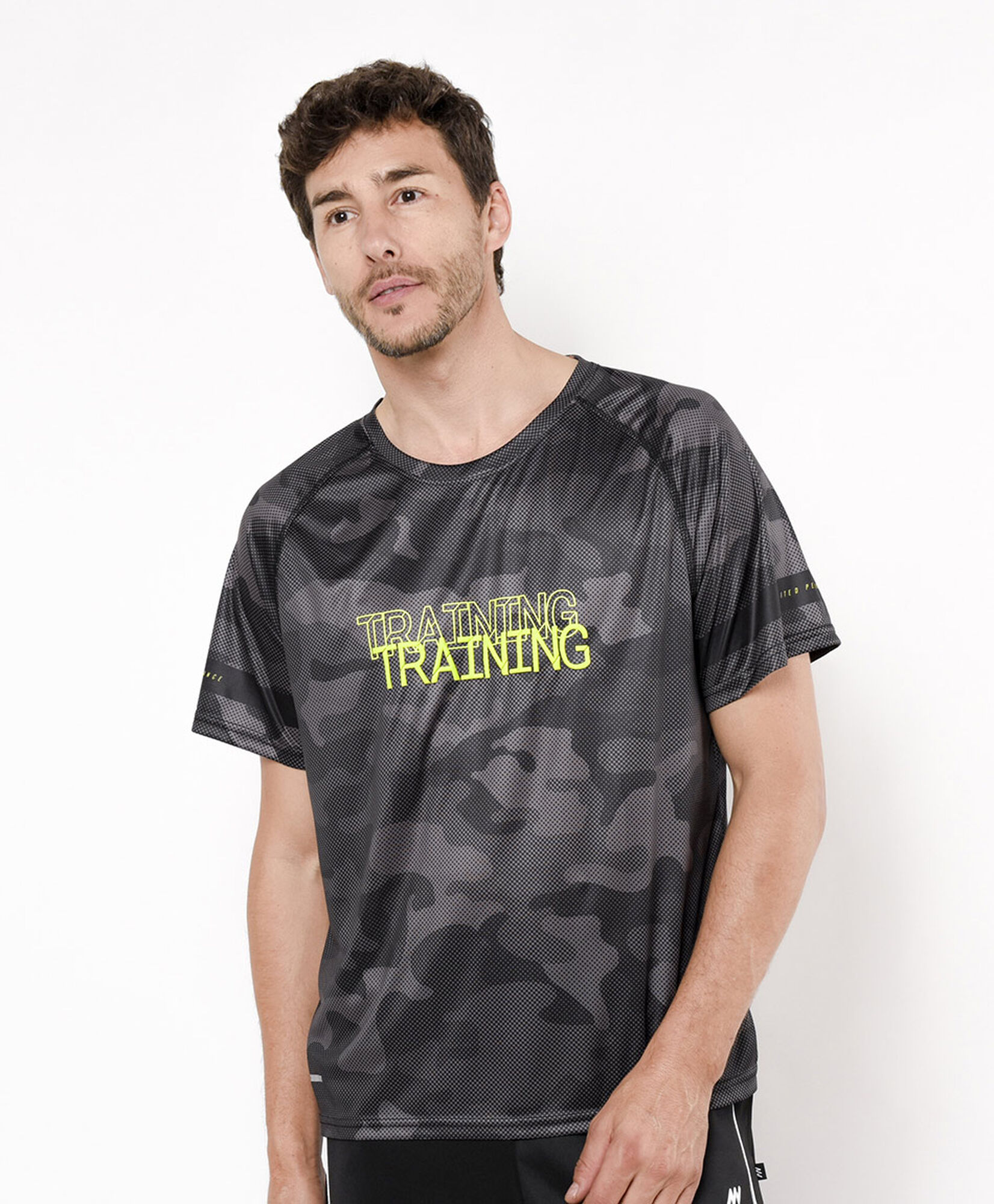 Polera deportiva hombre camuflaje Polera deportiva hombre camuflaje