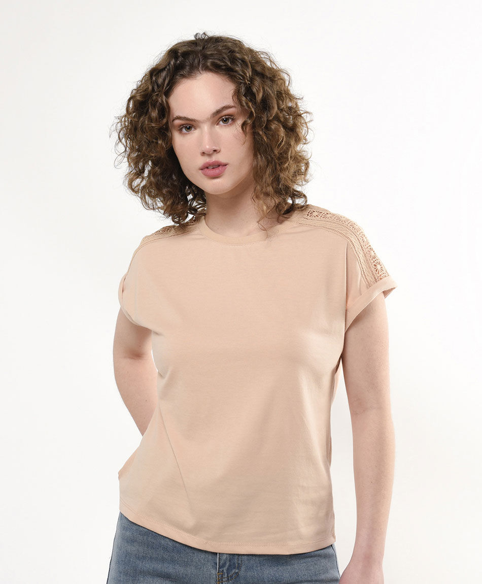 Polera mujer detalle crochet