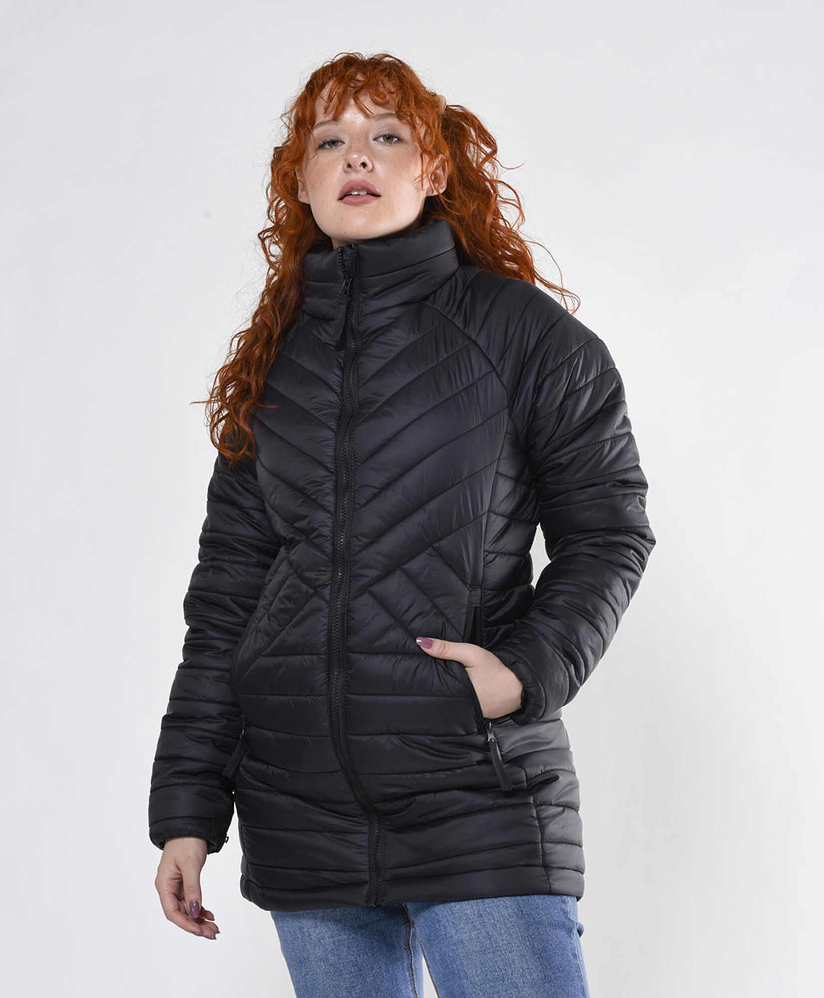 Parka mujer entallada extra larga Parka mujer entallada extra larga