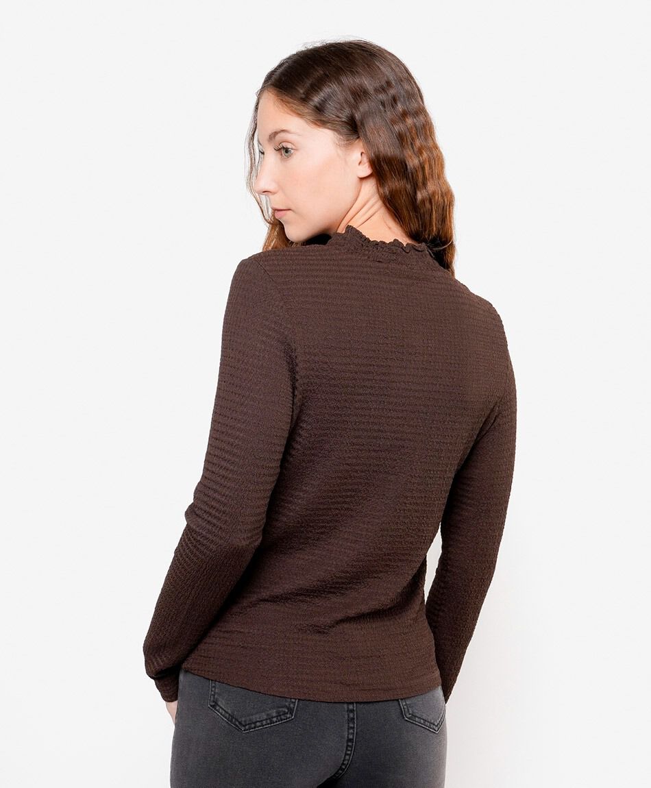 Polera mujer texturas cuello medio