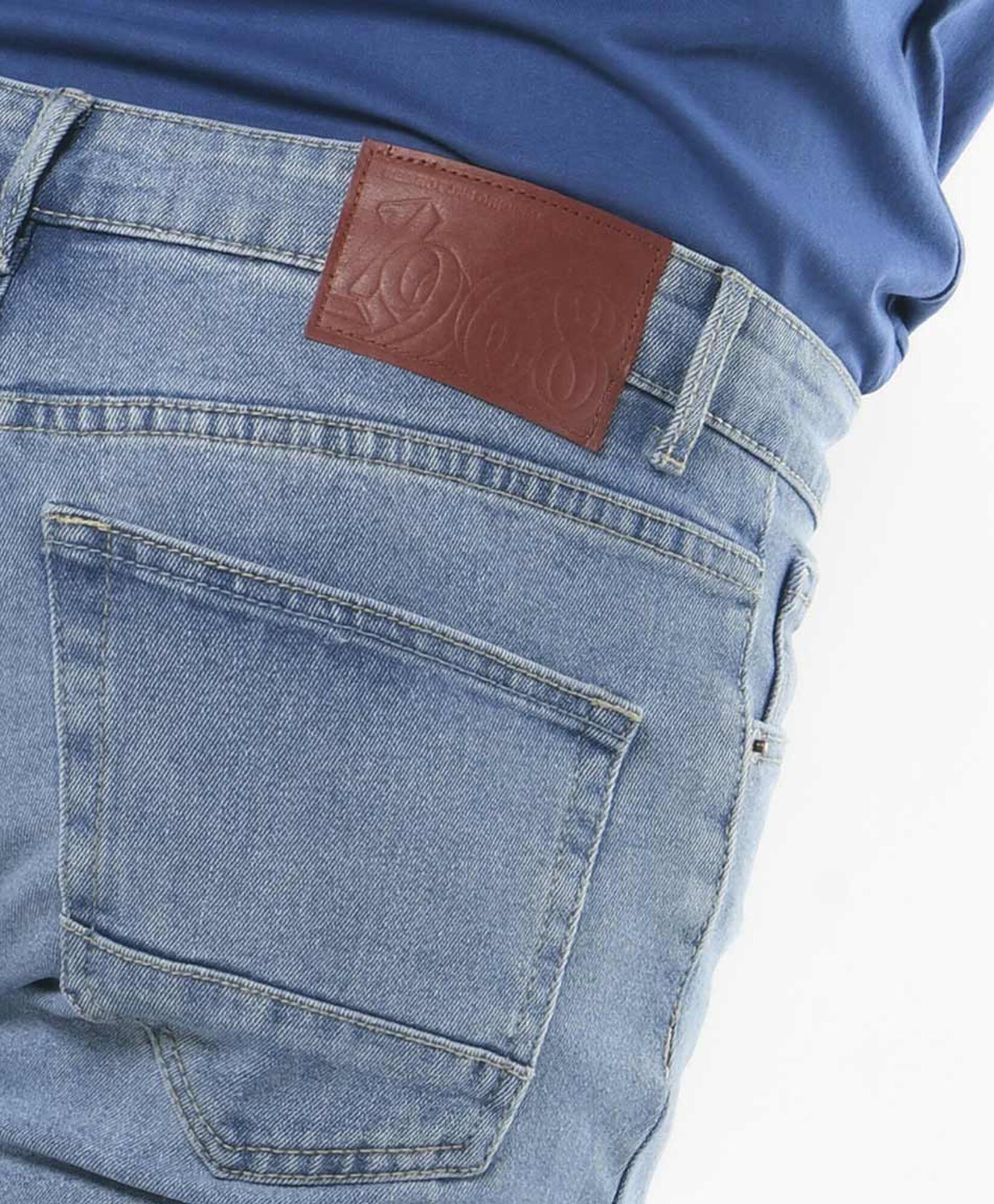 Jeans hombre clásico skinny fit Jeans hombre clásico skinny fit