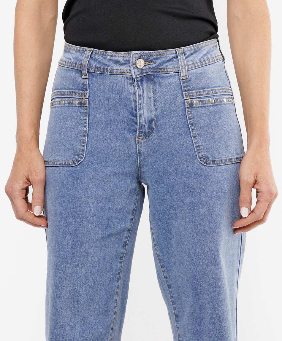 Jeans mujer wide leg bolsillo parche