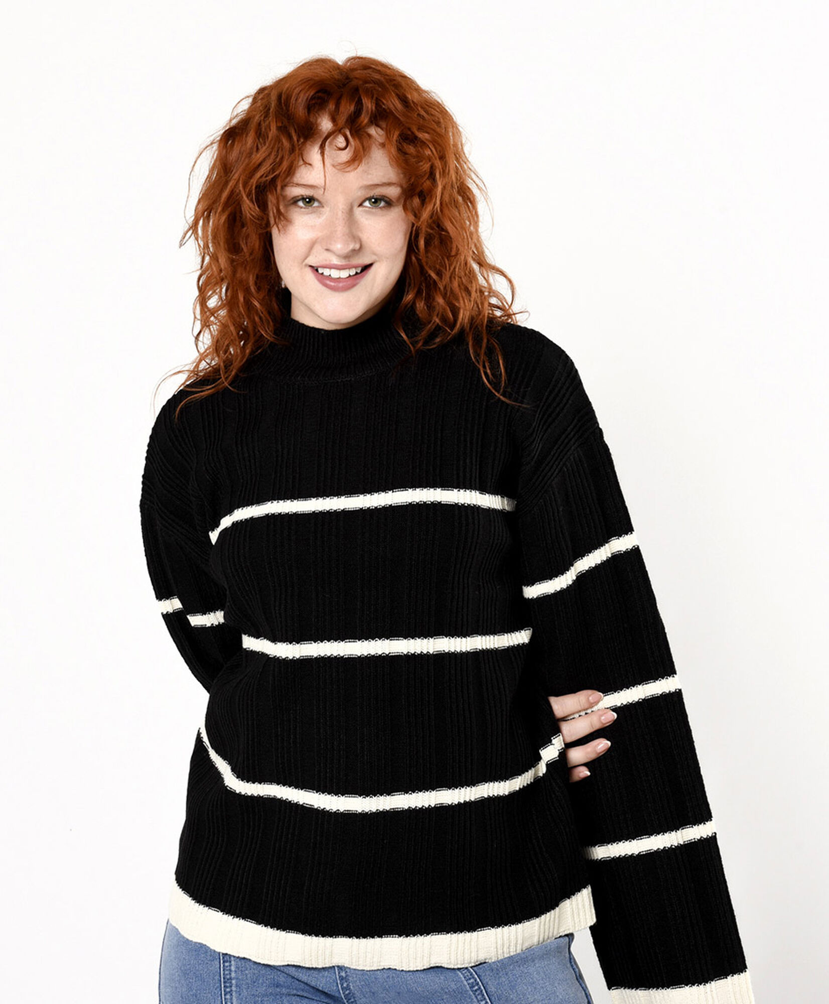 Sweater mujer líneas manga ancha Sweater mujer líneas manga ancha