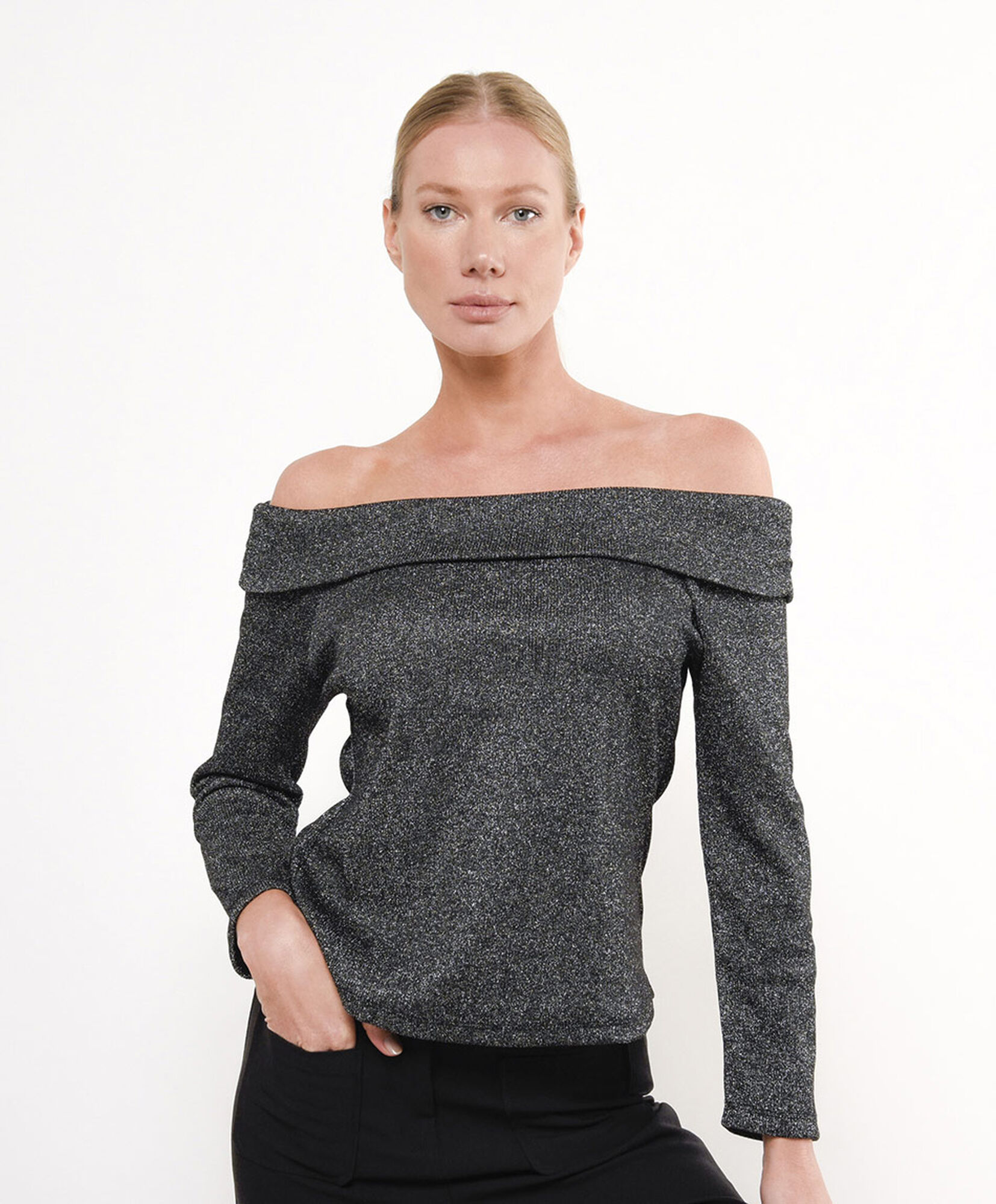 Polera mujer brillante cuello bote Polera mujer brillante cuello bote