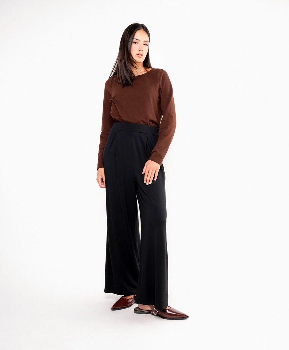 Pantal&oacute;n mujer pliegue negro