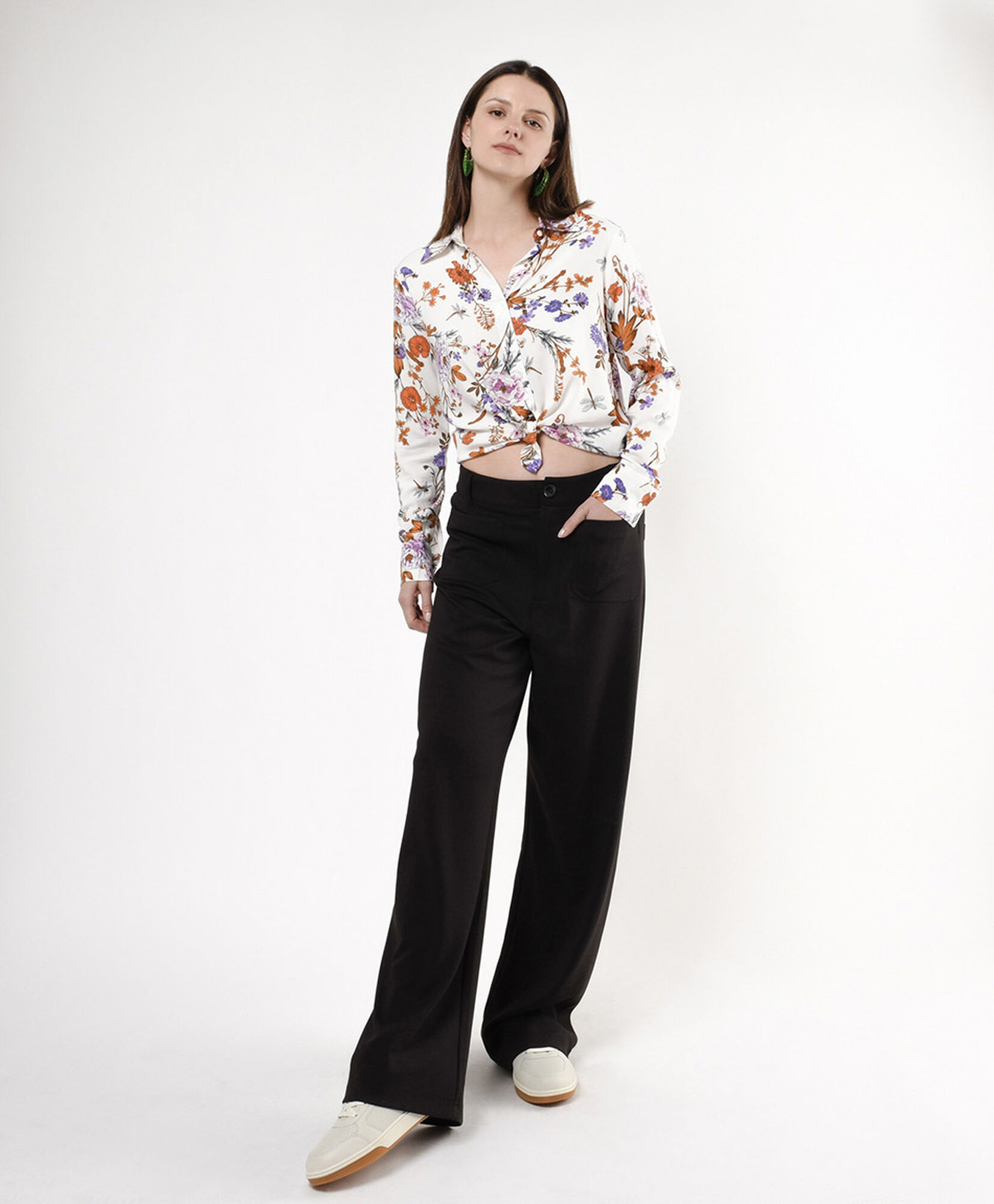 Pantalón mujer bolsillos wide Pantalón mujer bolsillos wide