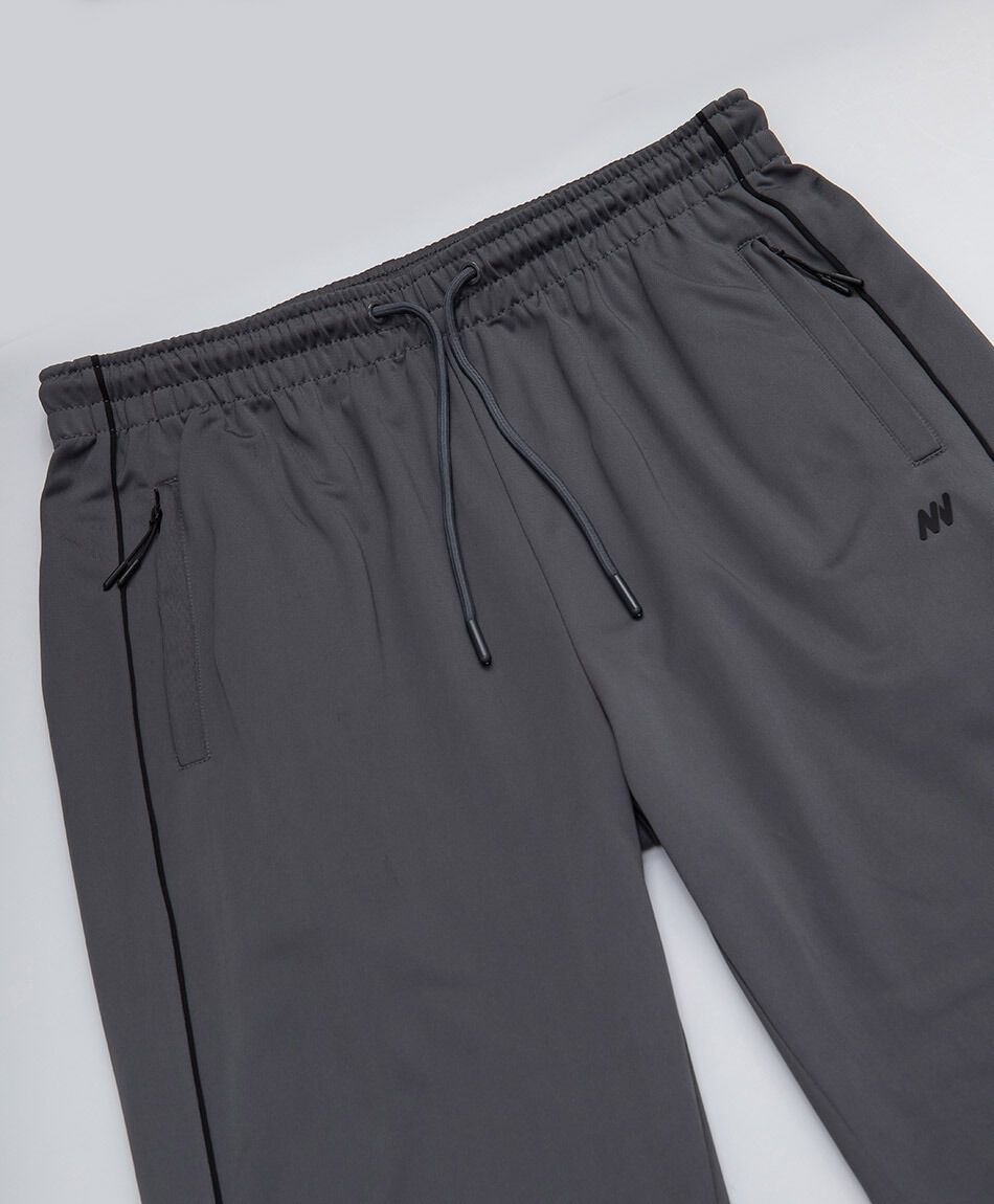 Pantal&oacute;n deportivo hombre gris l&iacute;nea