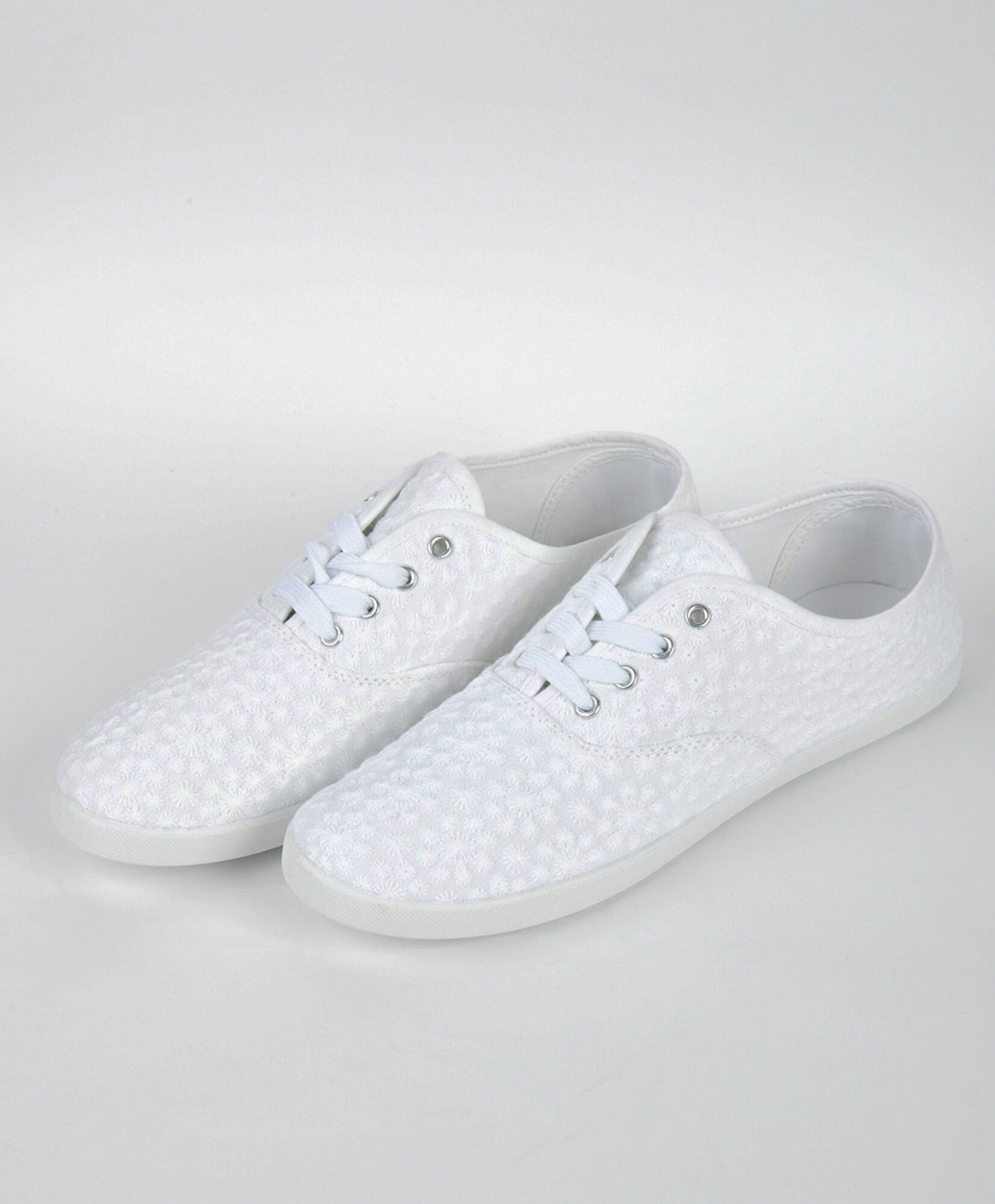 Zapatilla mujer lona florcitas Zapatilla mujer lona florcitas