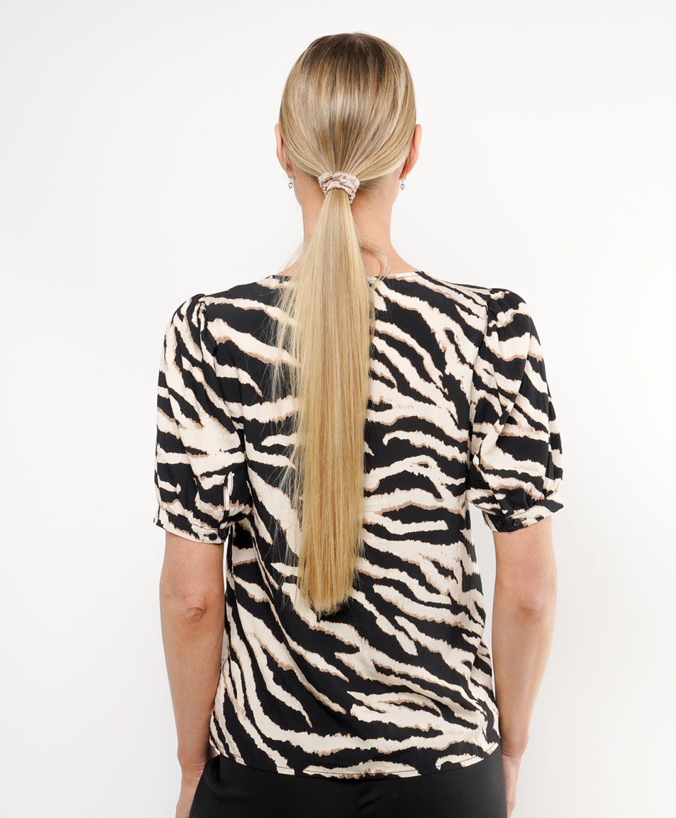Blusa mujer animal print botones