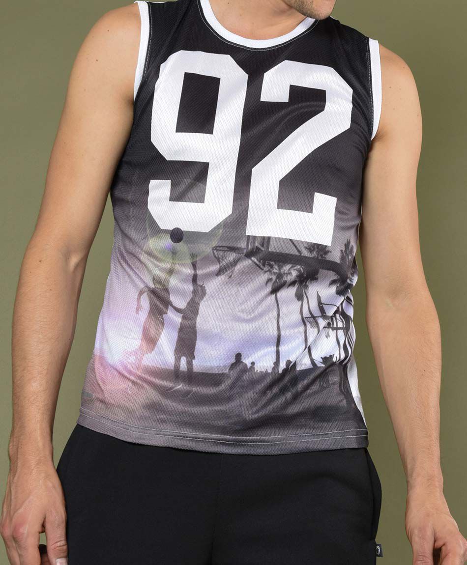 Polera deportiva manga corta cuello redondo