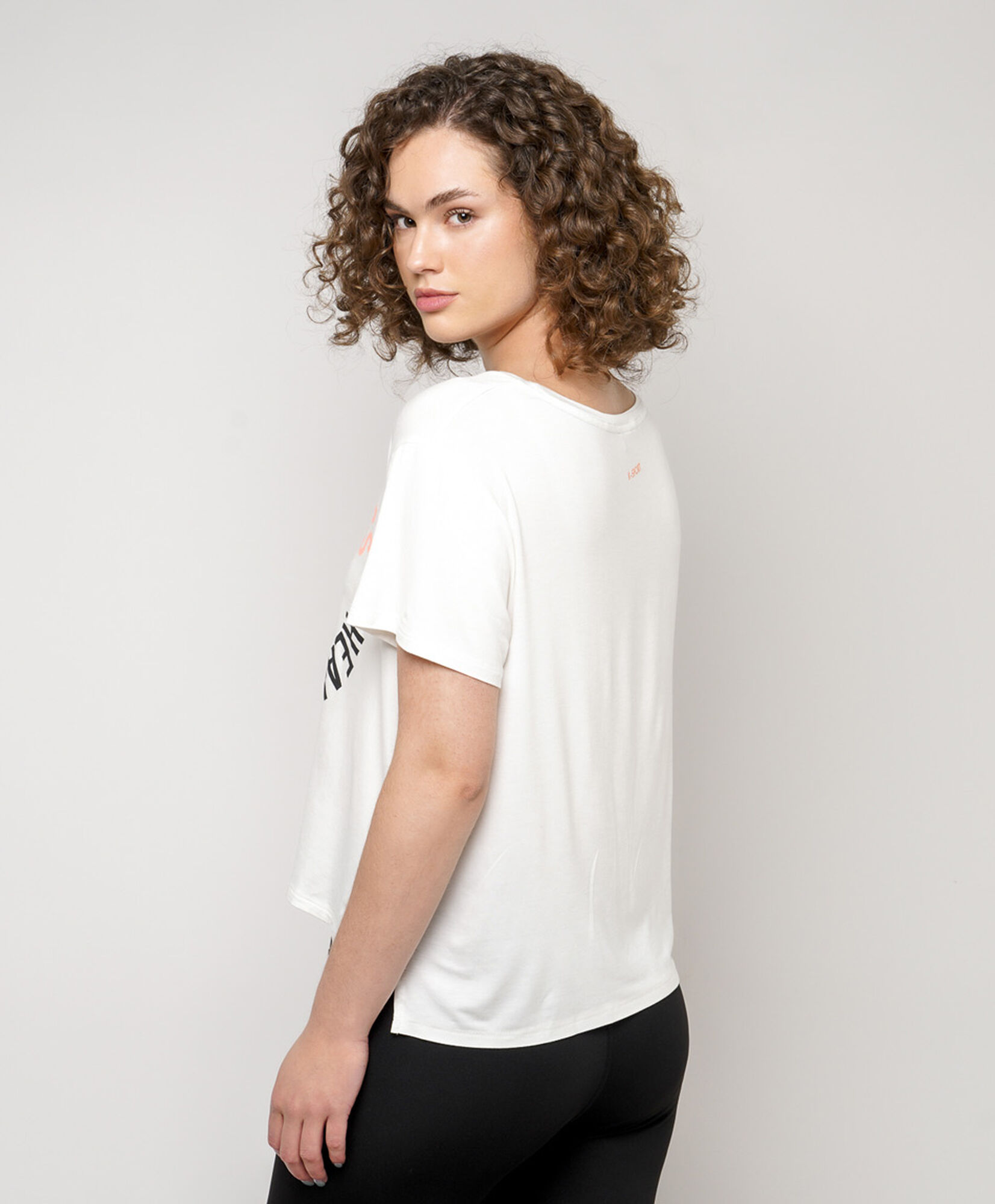 Polera deportiva mujer love Polera deportiva mujer love