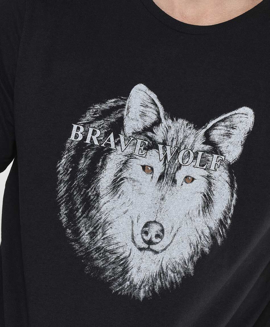 Polera hombre estampada lobo
