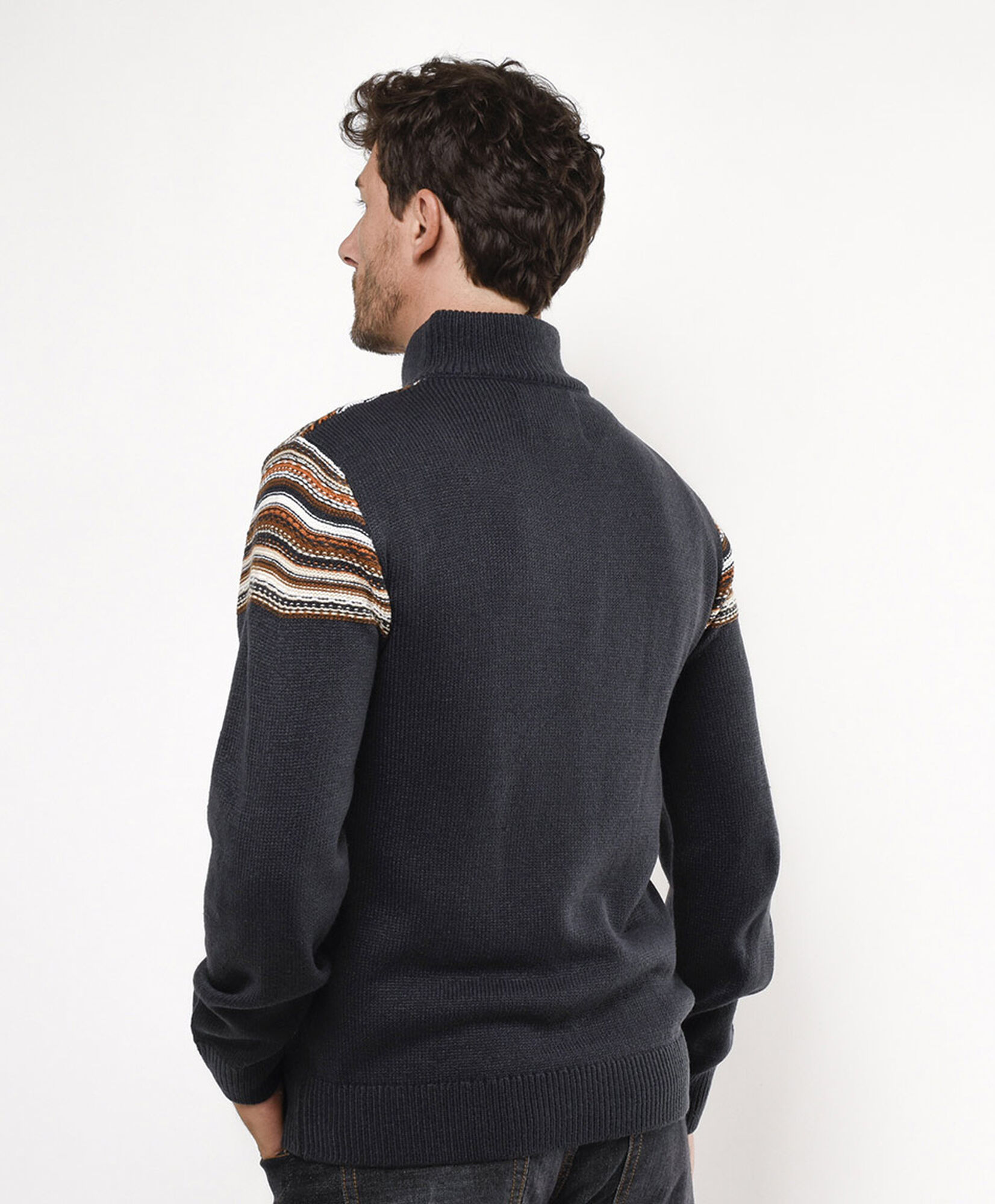Sweater hombre colores líneas Sweater hombre colores líneas