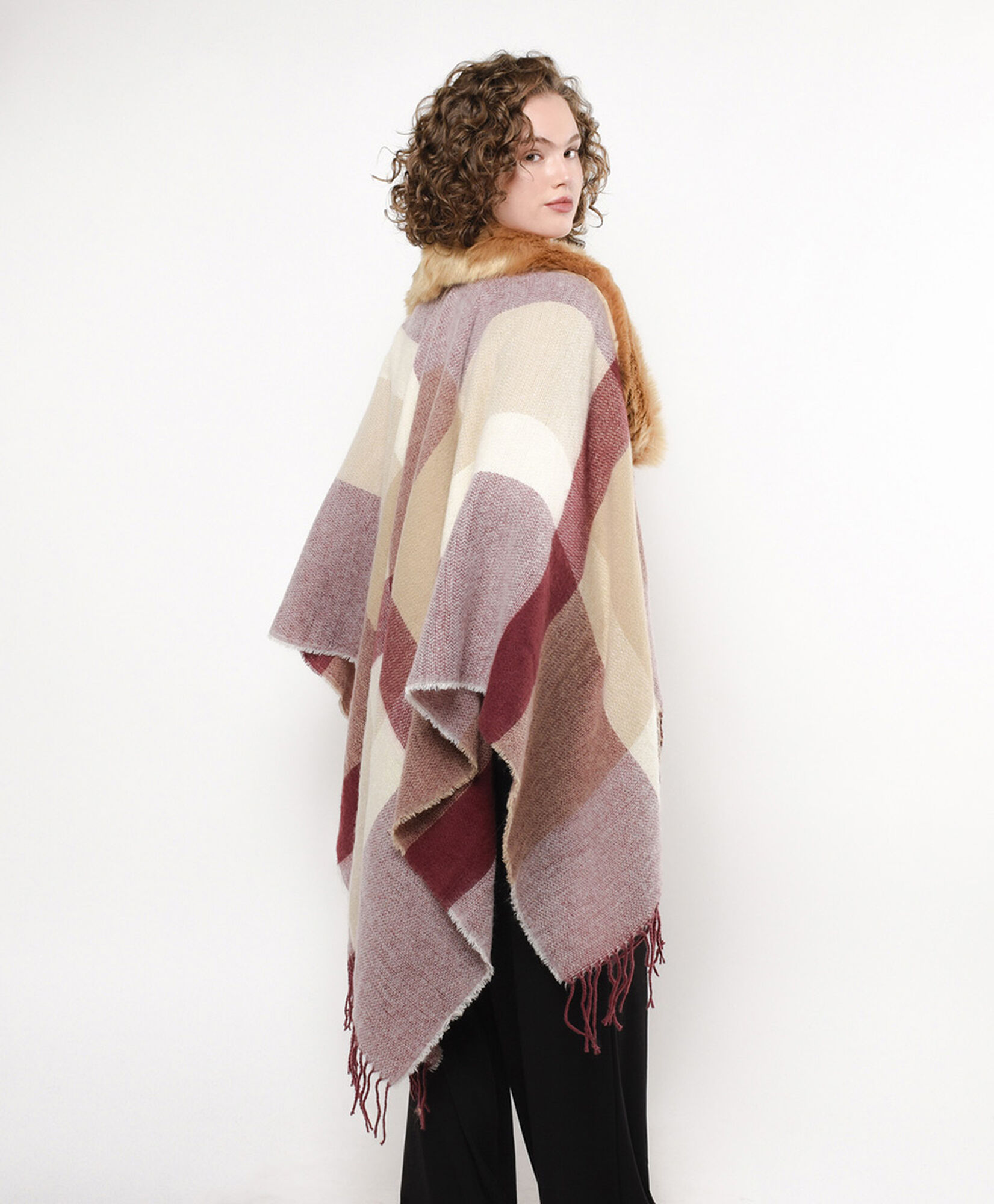 Poncho mujer cuadros cuello Poncho mujer cuadros cuello