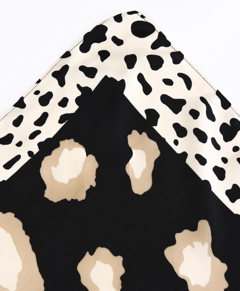 Pa&ntilde;uelo mujer animal print